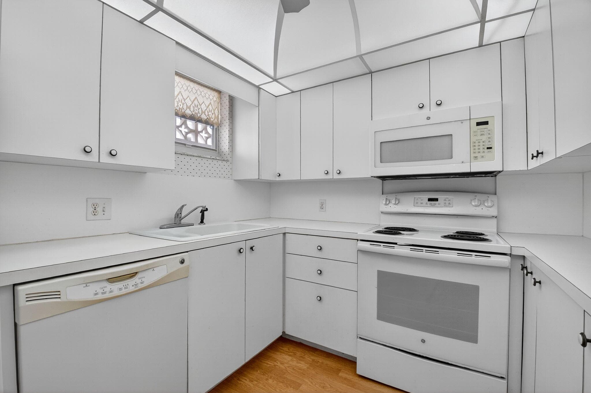3570 S Ocean Boulevard 508, South Palm Beach, FL 33480 — photo 14 of 47