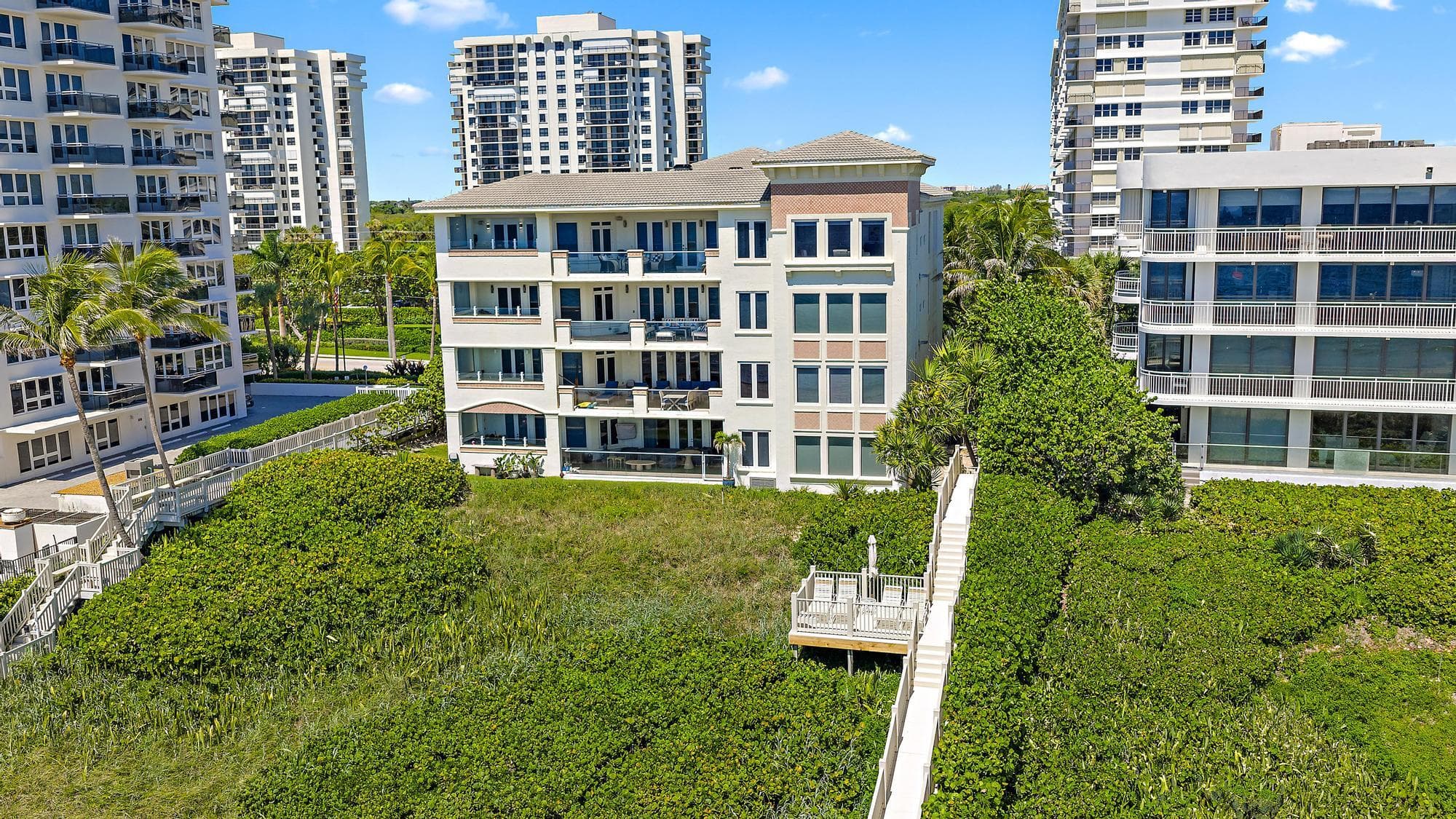 Condominium in Boca Raton — photo 40 of 46