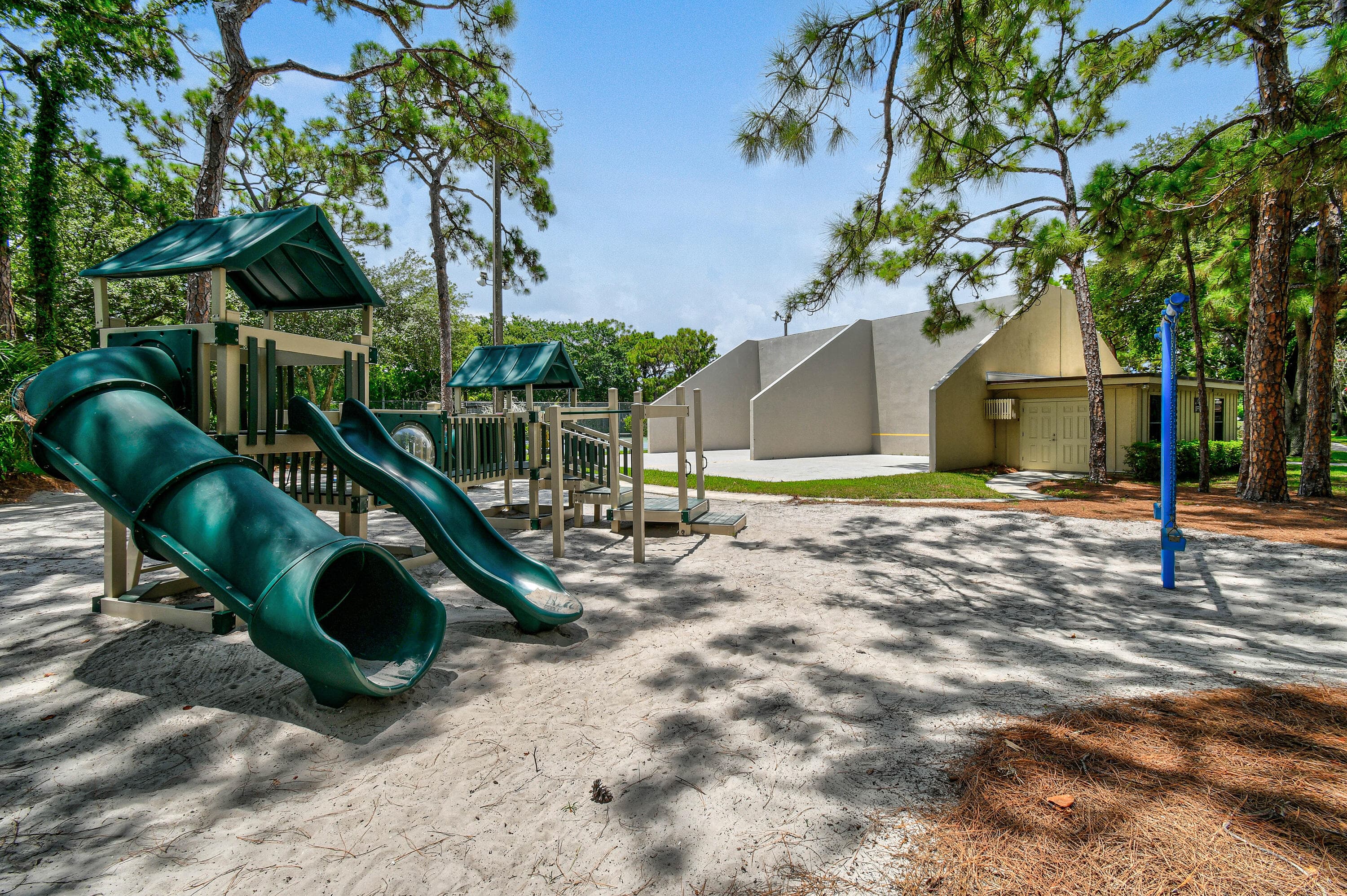 630 6th Terrace, Palm Beach Gardens, FL 33418 — photo 46 of 56