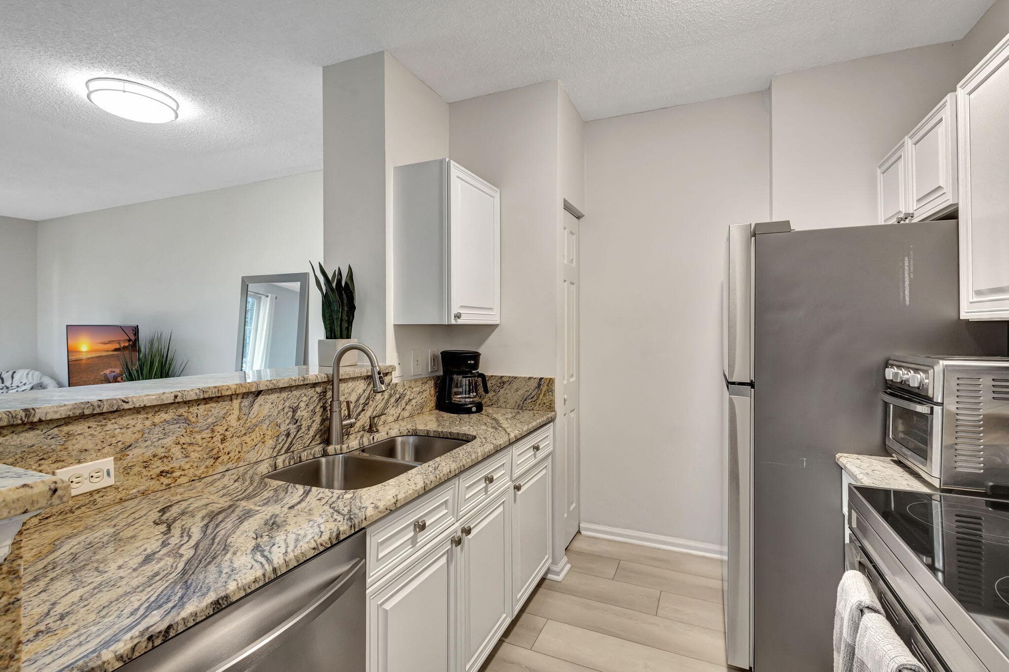 630 S Sapodilla Avenue 223, West Palm Beach, FL 33401 — photo 13 of 43