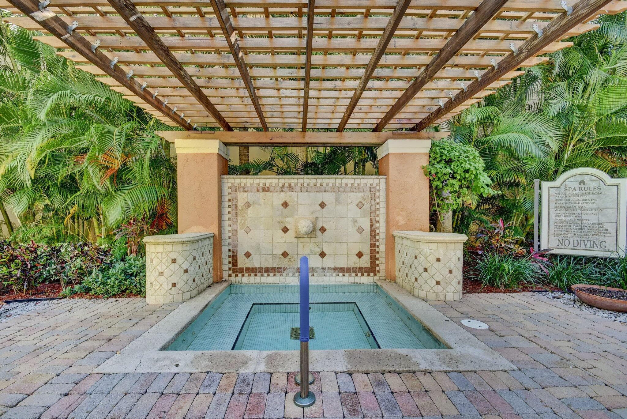 630 S Sapodilla Avenue 223, West Palm Beach, FL 33401 — photo 32 of 43