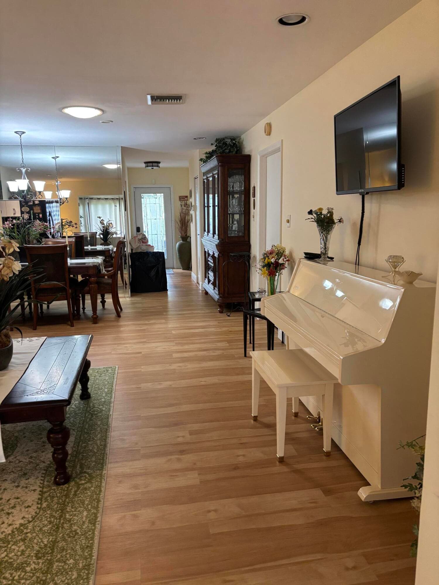 143 Lake Susan Drive, West Palm Beach, FL 33411 — photo 9 of 35