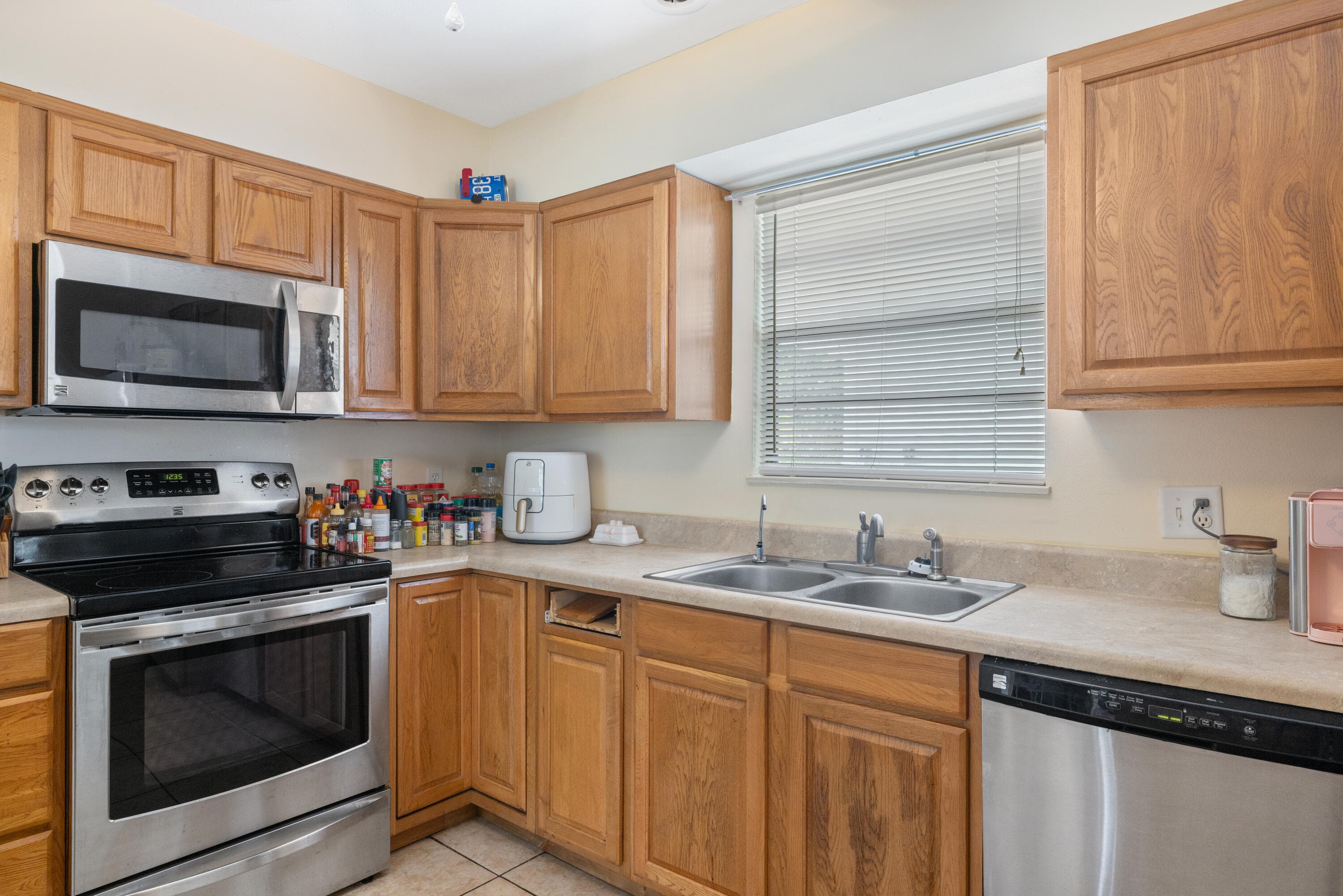 7205 Sebastian Road, Fort Pierce, FL 34951 — photo 9 of 33