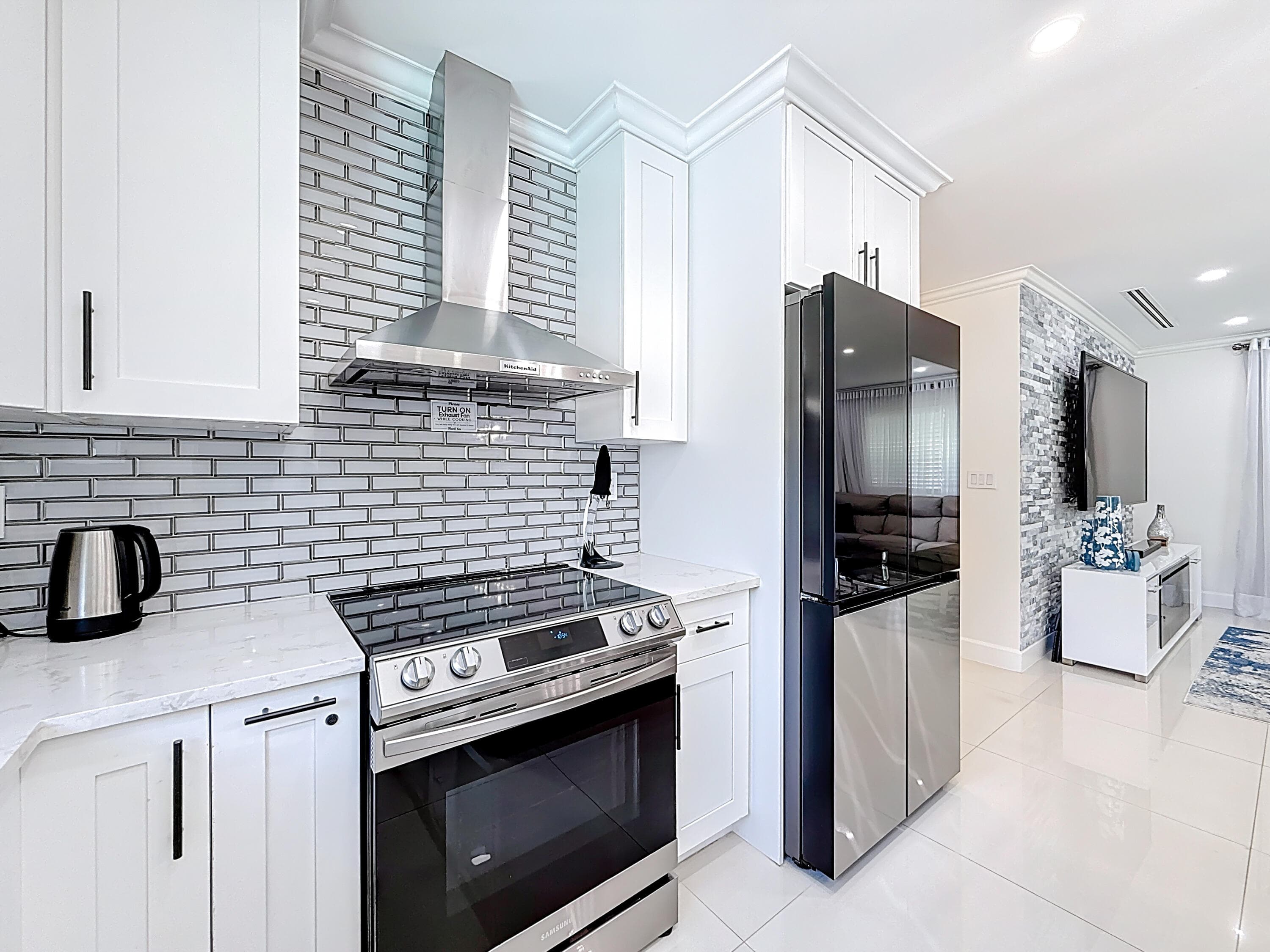 2601 NE 18th Street, Pompano Beach, FL 33062 — photo 20 of 76