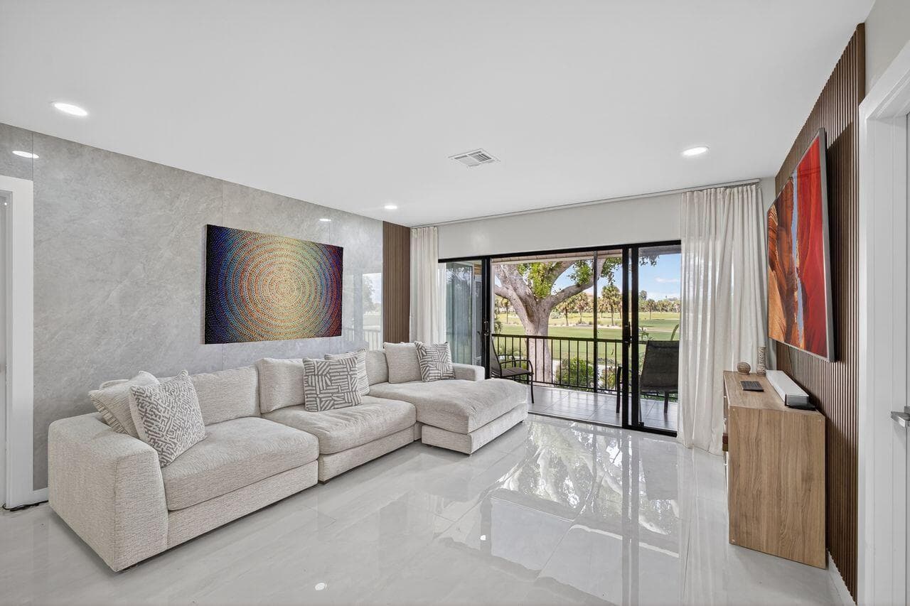 1731 Presidential Way C-203, West Palm Beach, FL 33401 — photo 7 of 58