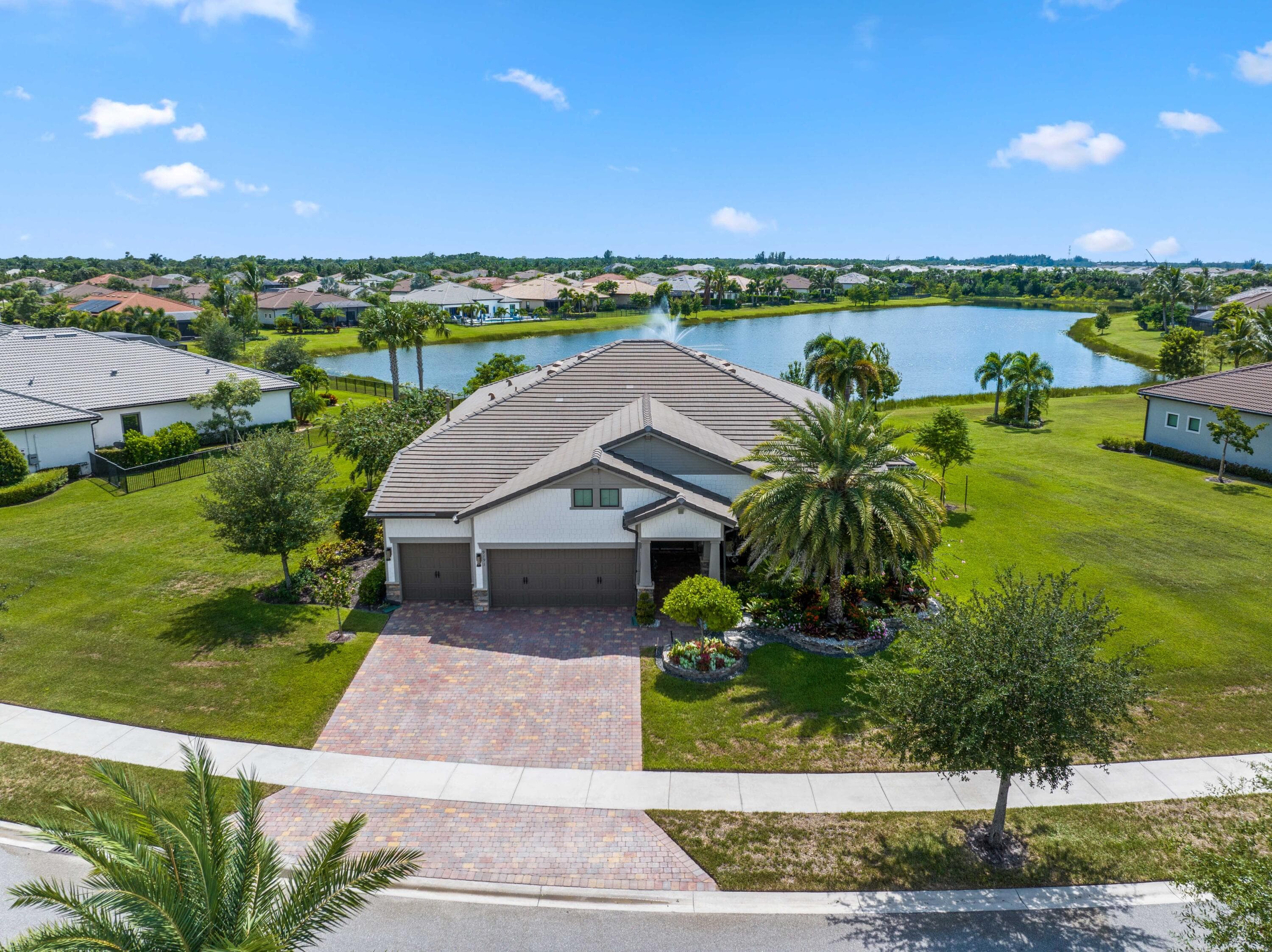 9191 Balsamo Drive, Palm Beach Gardens, FL 33412 — photo 1 of 71