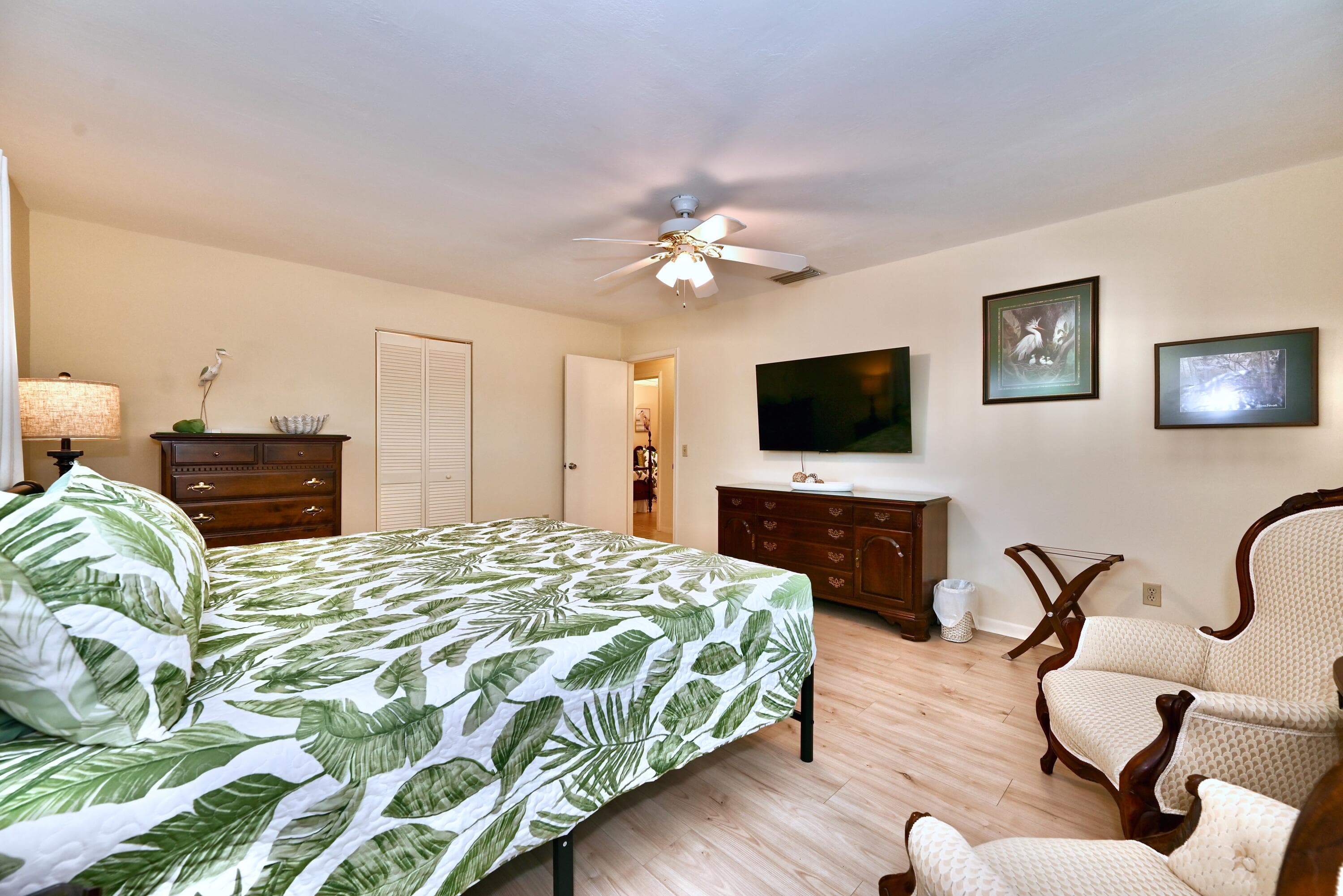 129 Alhambra Place, West Palm Beach, FL 33405 — photo 17 of 41