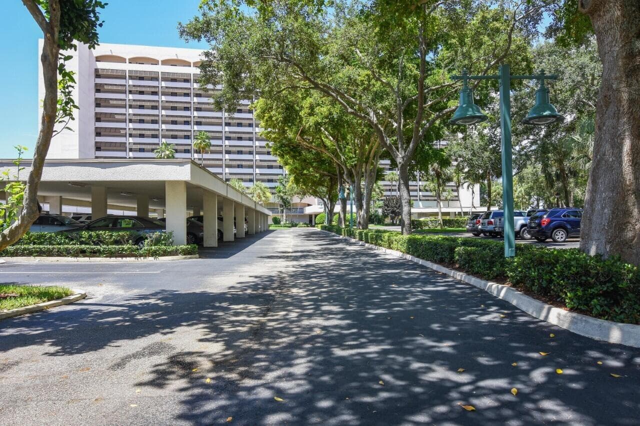 356 Golfview Road 609, North Palm Beach, FL 33408 — photo 103 of 104
