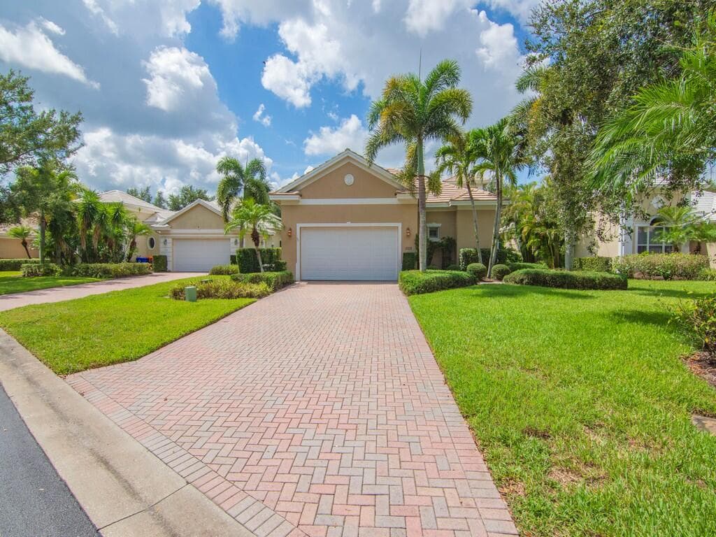 1225 Riverwind Circle, Vero Beach, FL 32967 — photo 33 of 35