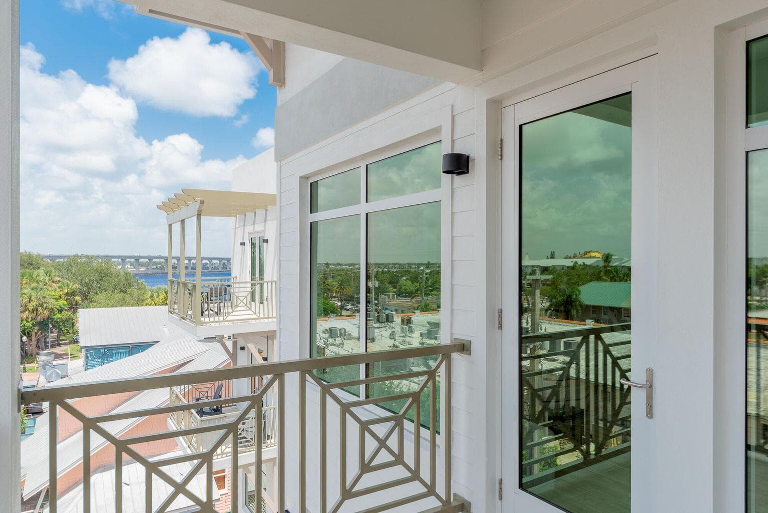 41 SW Seminole Street 410, Stuart, FL 34994 — photo 15 of 54