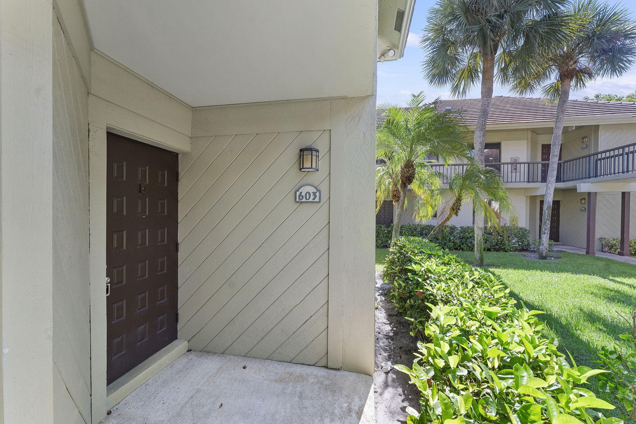 159 NW 70th Street 603, Boca Raton, FL 33487 — photo 3 of 35