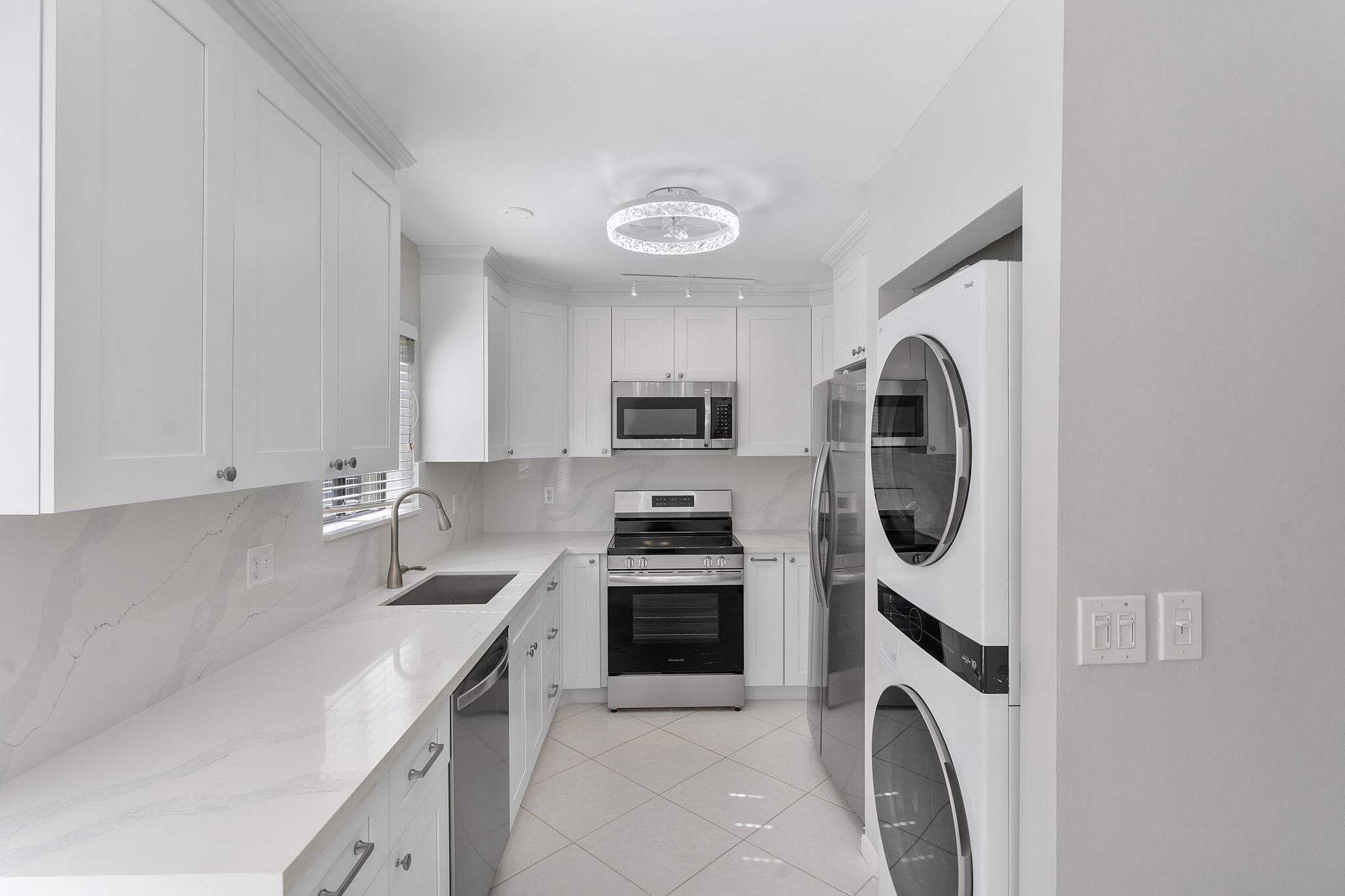 159 NW 70th Street 603, Boca Raton, FL 33487 — photo 5 of 35