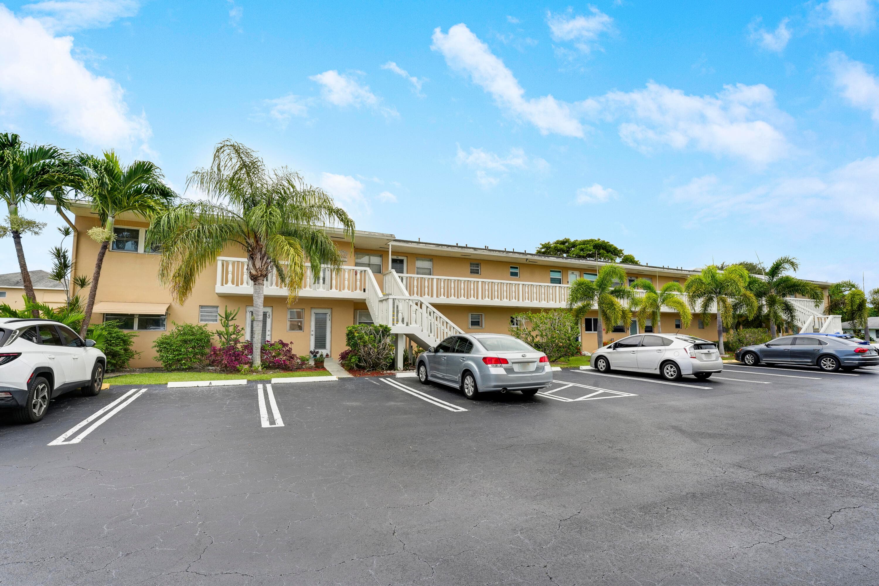 2132 NE 1st Way 201, Boynton Beach, FL 33435 — photo 1 of 25