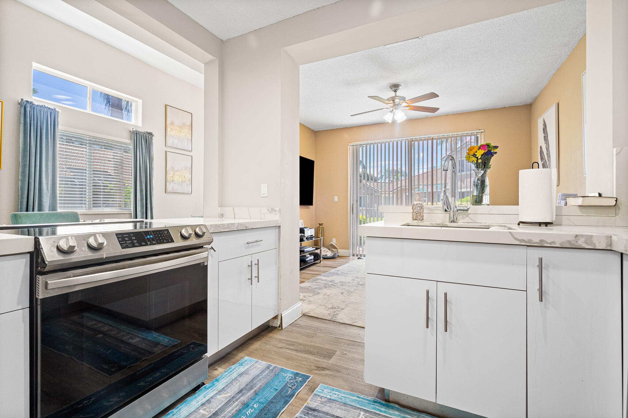 15822 SW 10th Street, Pembroke Pines, FL 33027 — photo 12 of 38