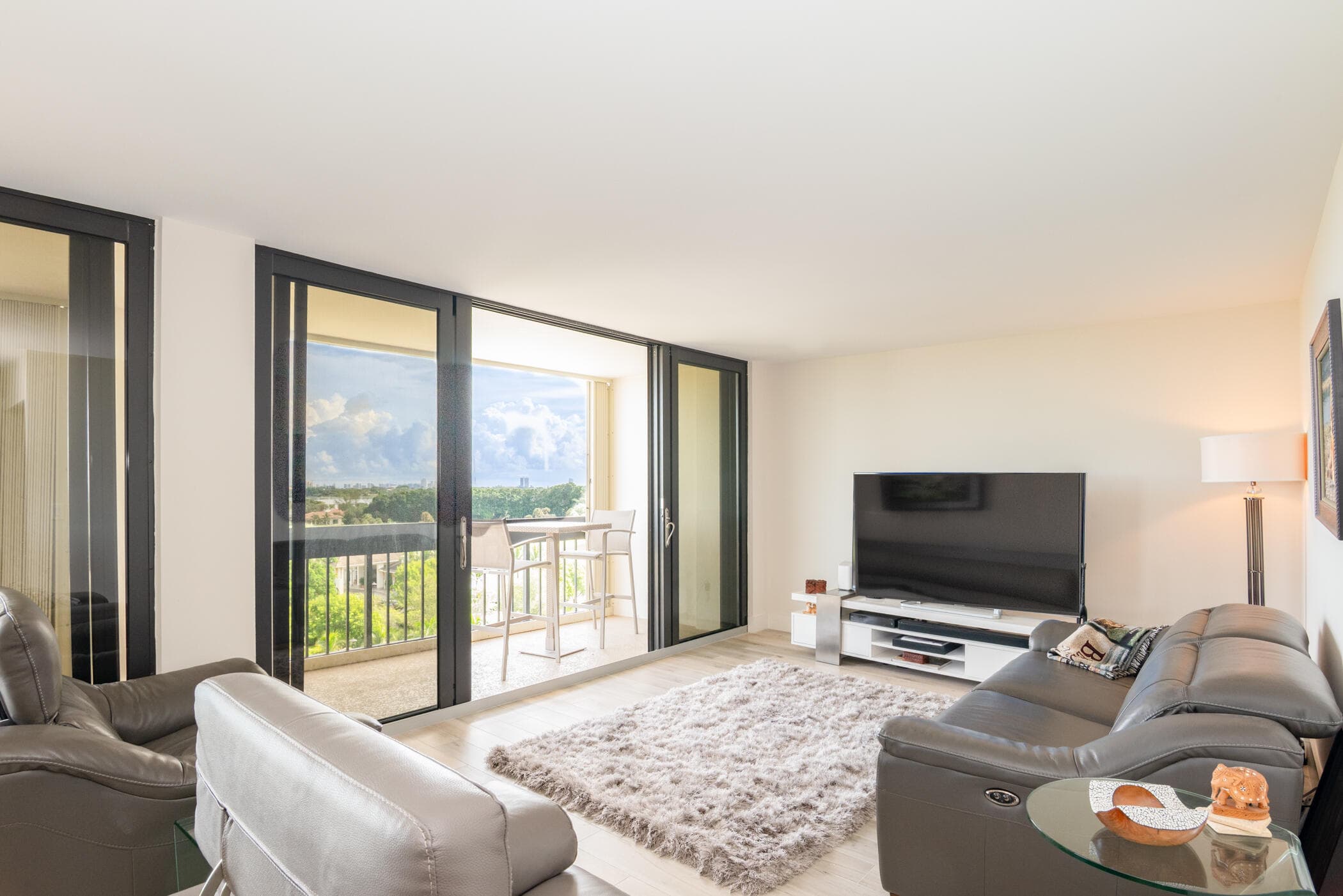 2400 Presidential Way 801, West Palm Beach, FL 33401 — photo 14 of 42