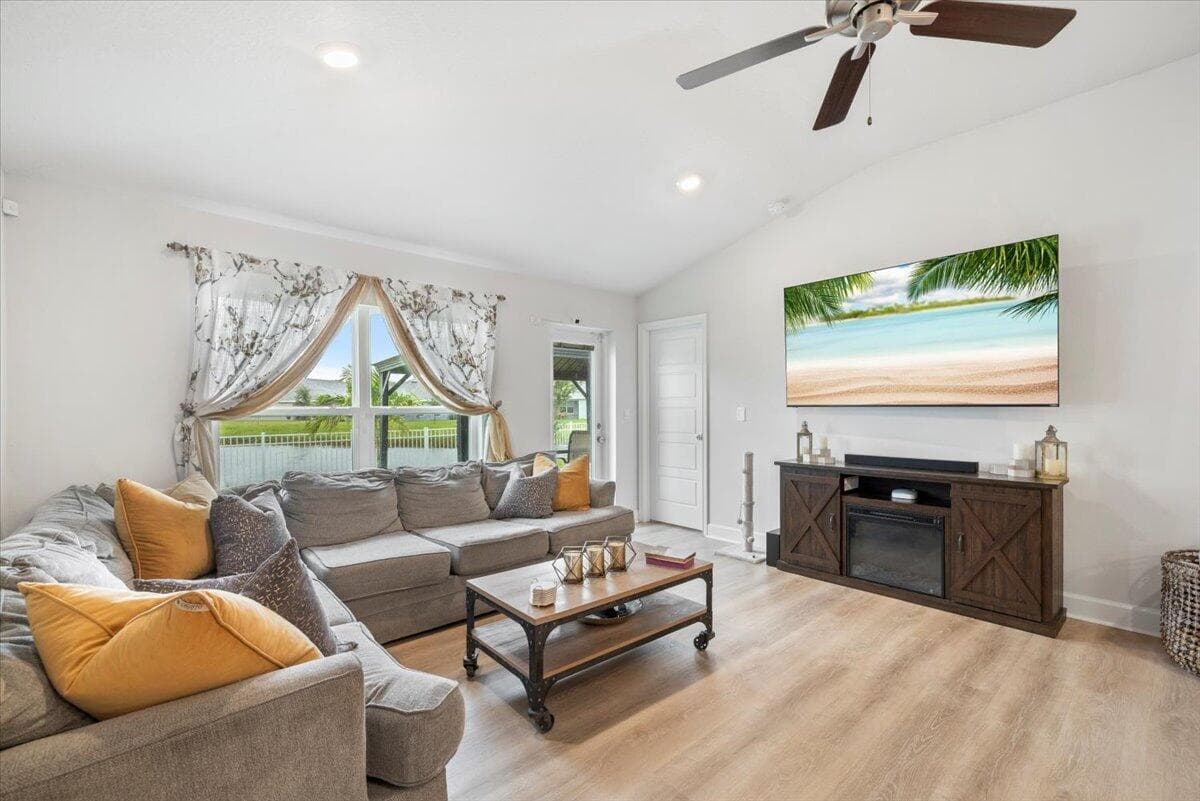 5447 Lugo Street, Fort Pierce, FL 34951 — photo 14 of 59