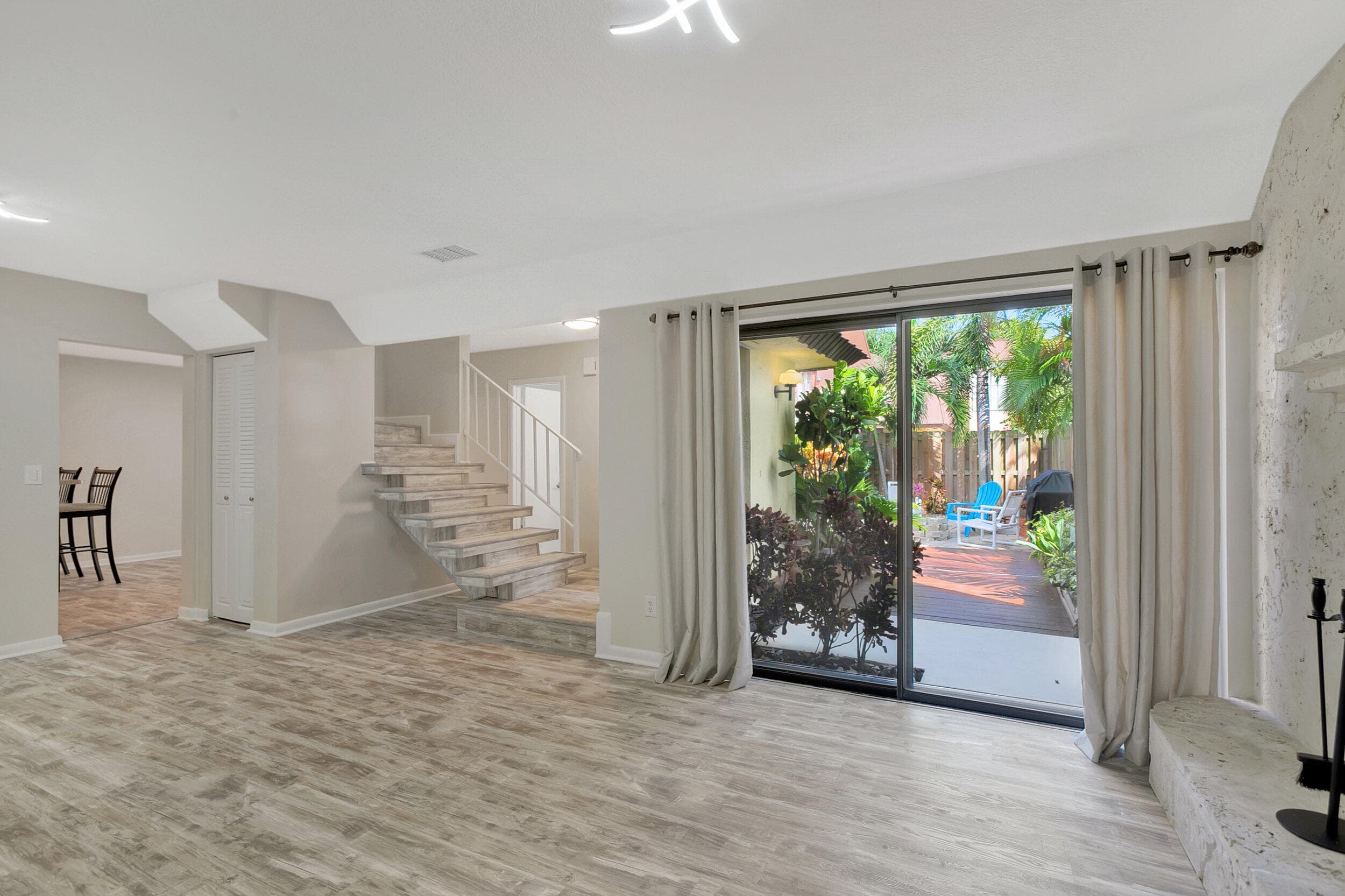 3530 E Gardens East Drive E B, Palm Beach Gardens, FL 33410 — photo 15 of 43