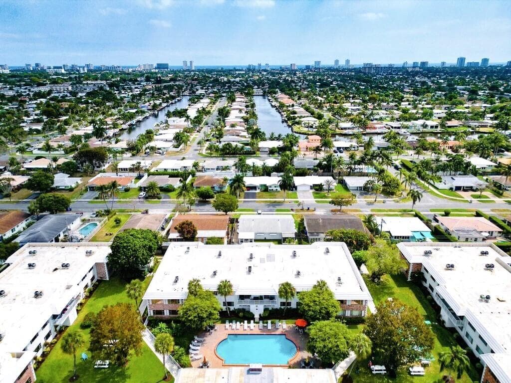 418 S Cypress Road 128, Pompano Beach, FL 33060 — photo 32 of 50