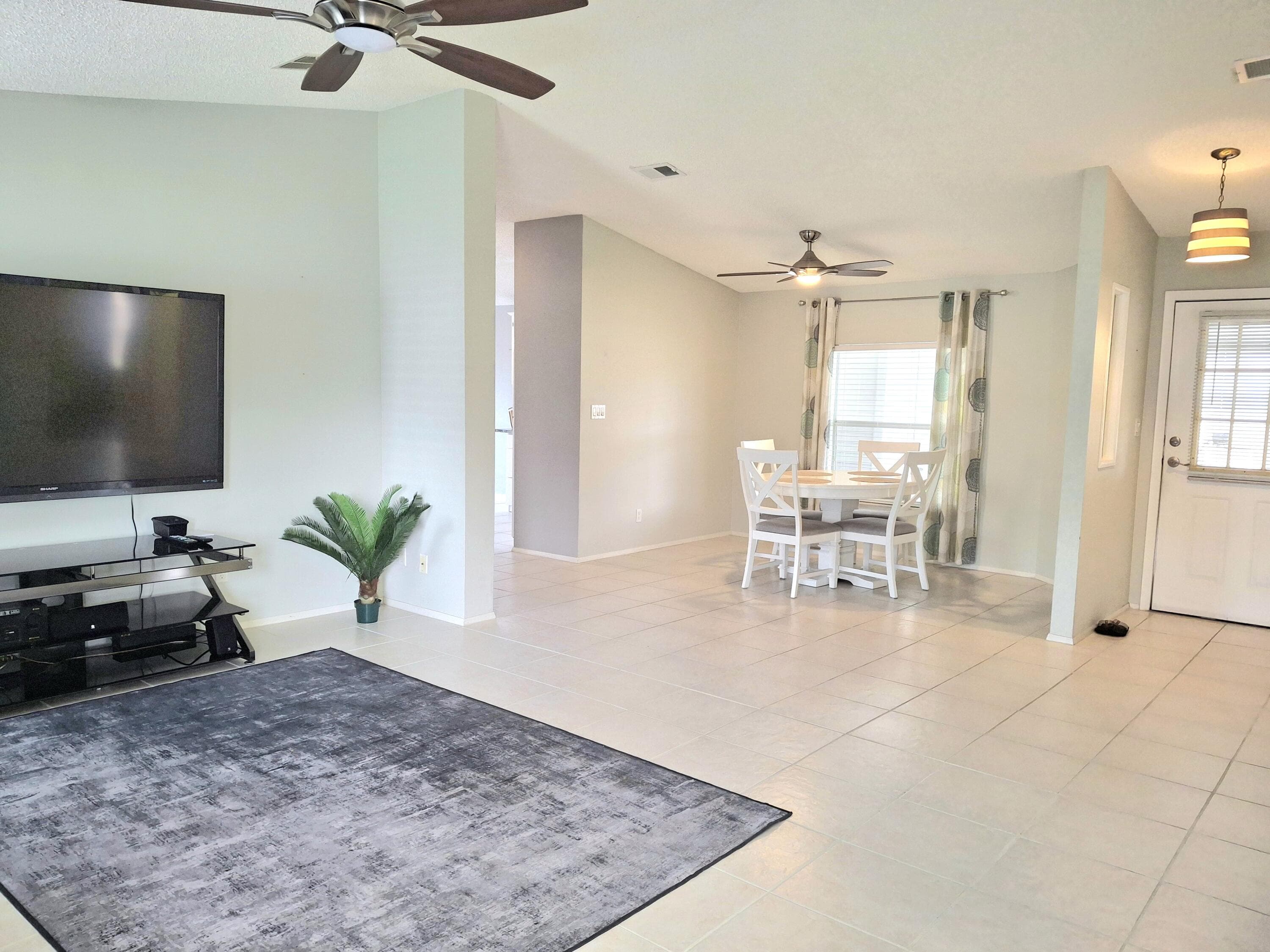 8483 Schefflera Court, Port St. Lucie, FL 34952 — photo 4 of 33