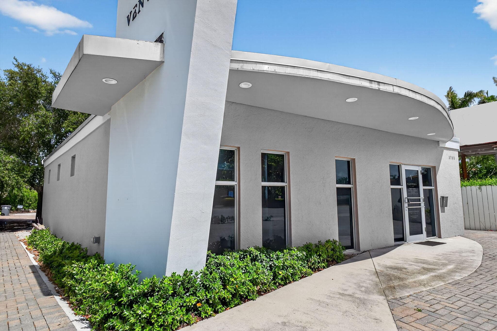 3705 N Federal Highway, Delray Beach, FL 33483 — photo 1 of 40