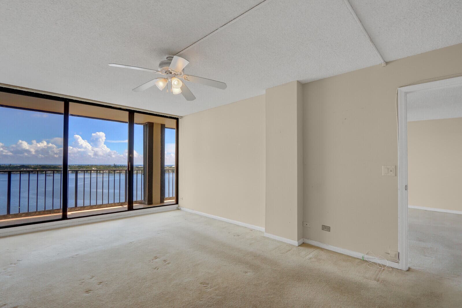 132 Lakeshore Drive 1117, North Palm Beach, FL 33408 — photo 19 of 35
