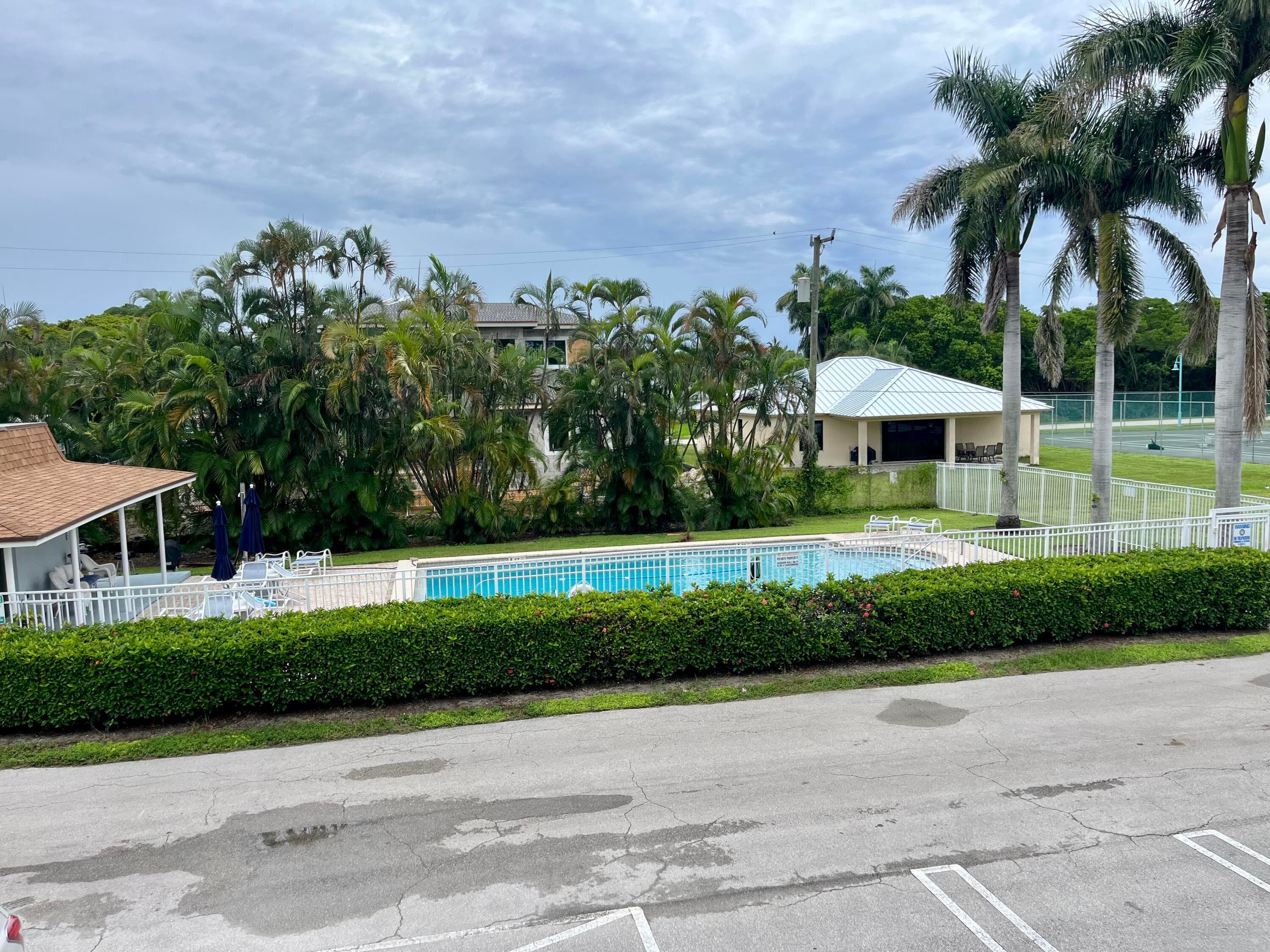 658 NE 6th Court L, Boynton Beach, FL 33435 — photo 3 of 26