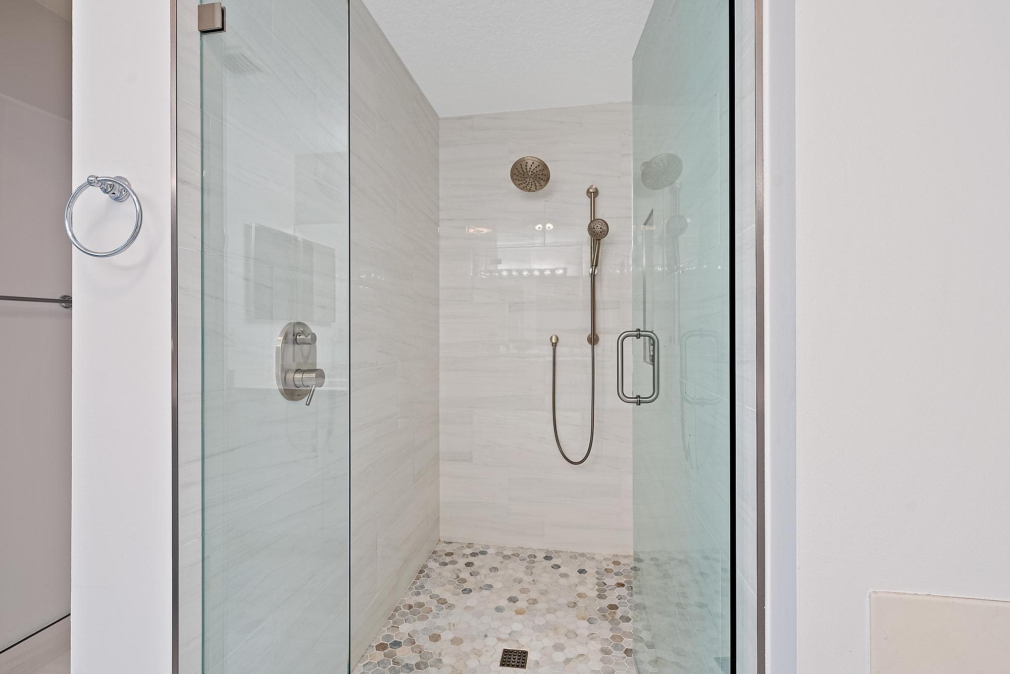 811 Oak Harbour Drive, Juno Beach, FL 33408 — photo 15 of 48