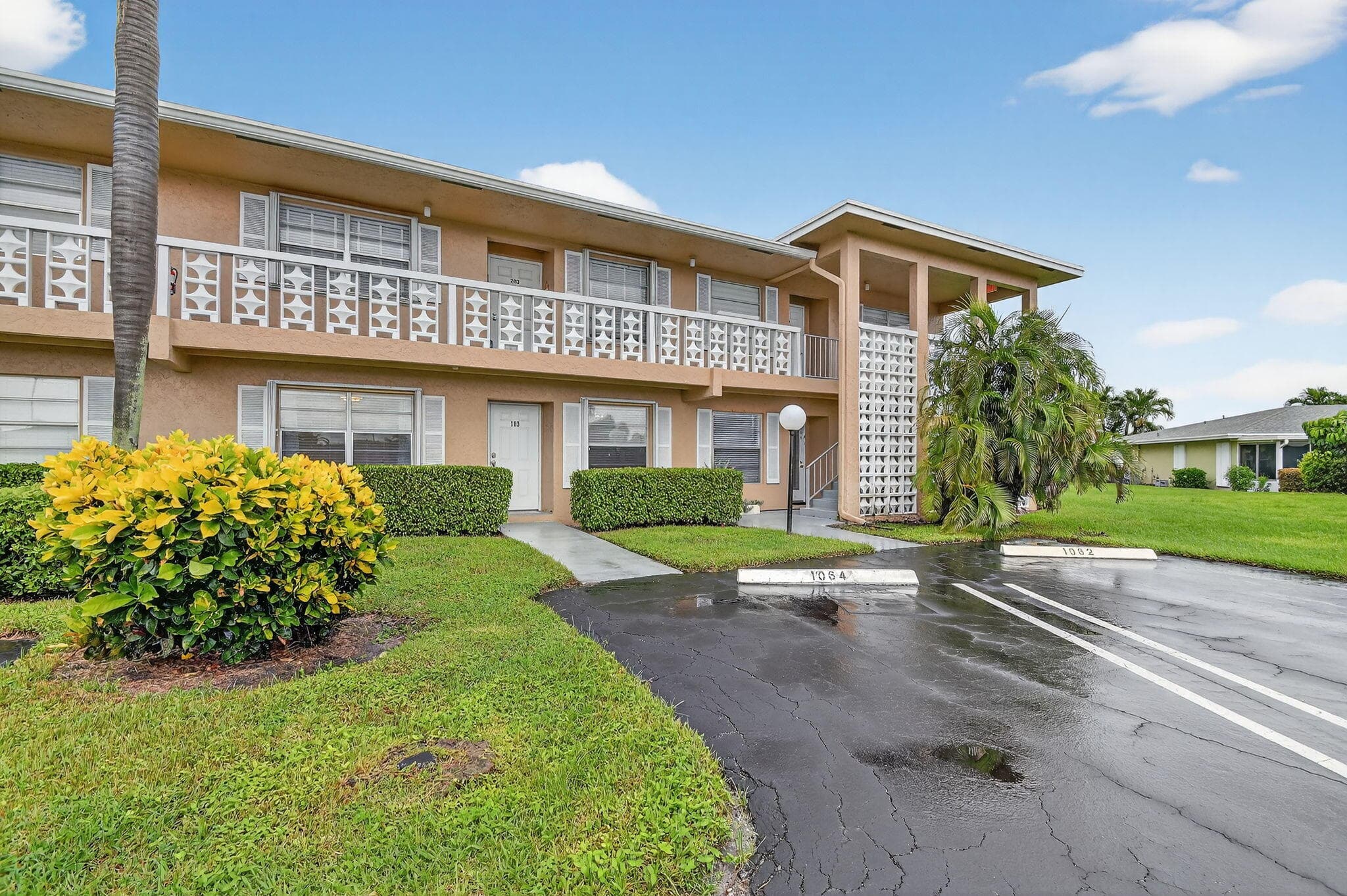 2411 Papaya Drive 103, Delray Beach, FL 33445 — photo 1 of 23
