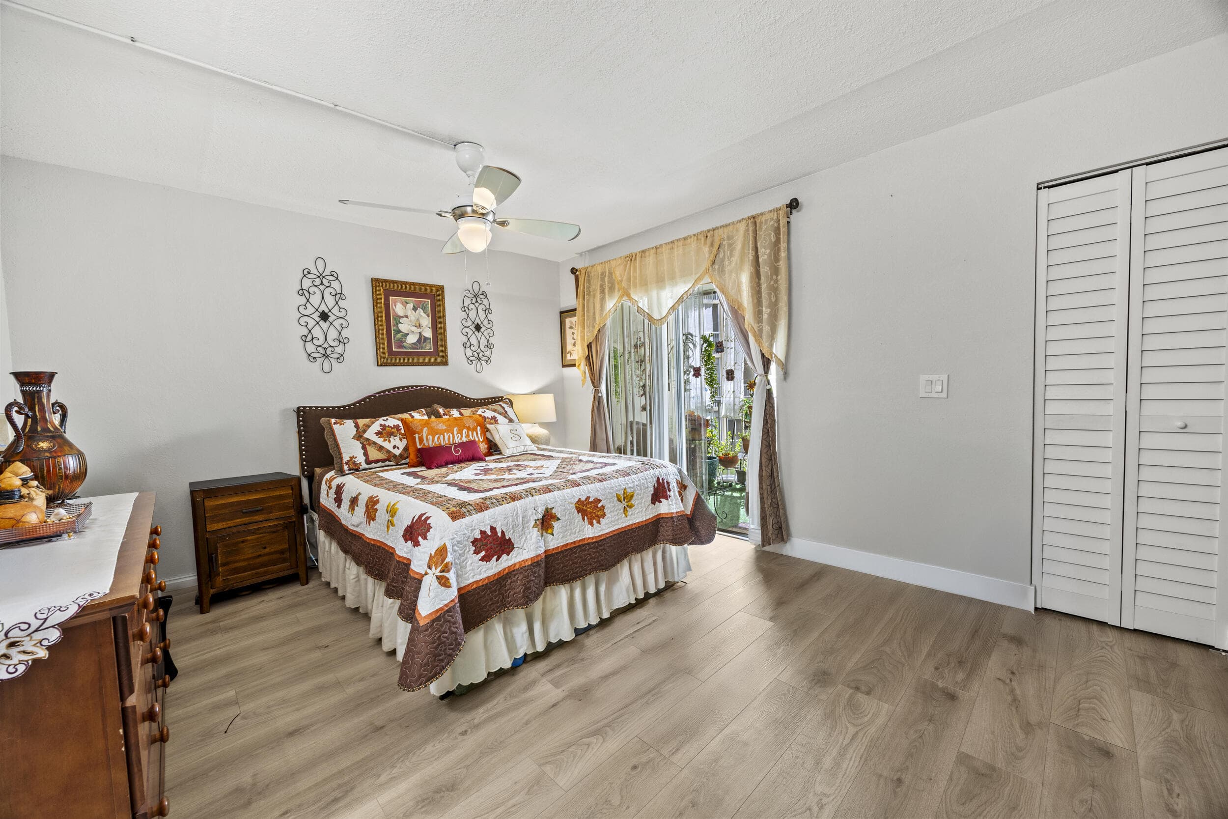 200 Village Green Circle E 202, Palm Springs, FL 33461 — photo 10 of 33