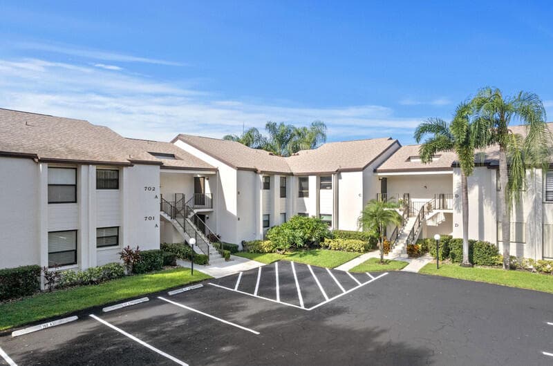 702 Wingfoot Drive D, Jupiter, FL 33458 — photo 3 of 39