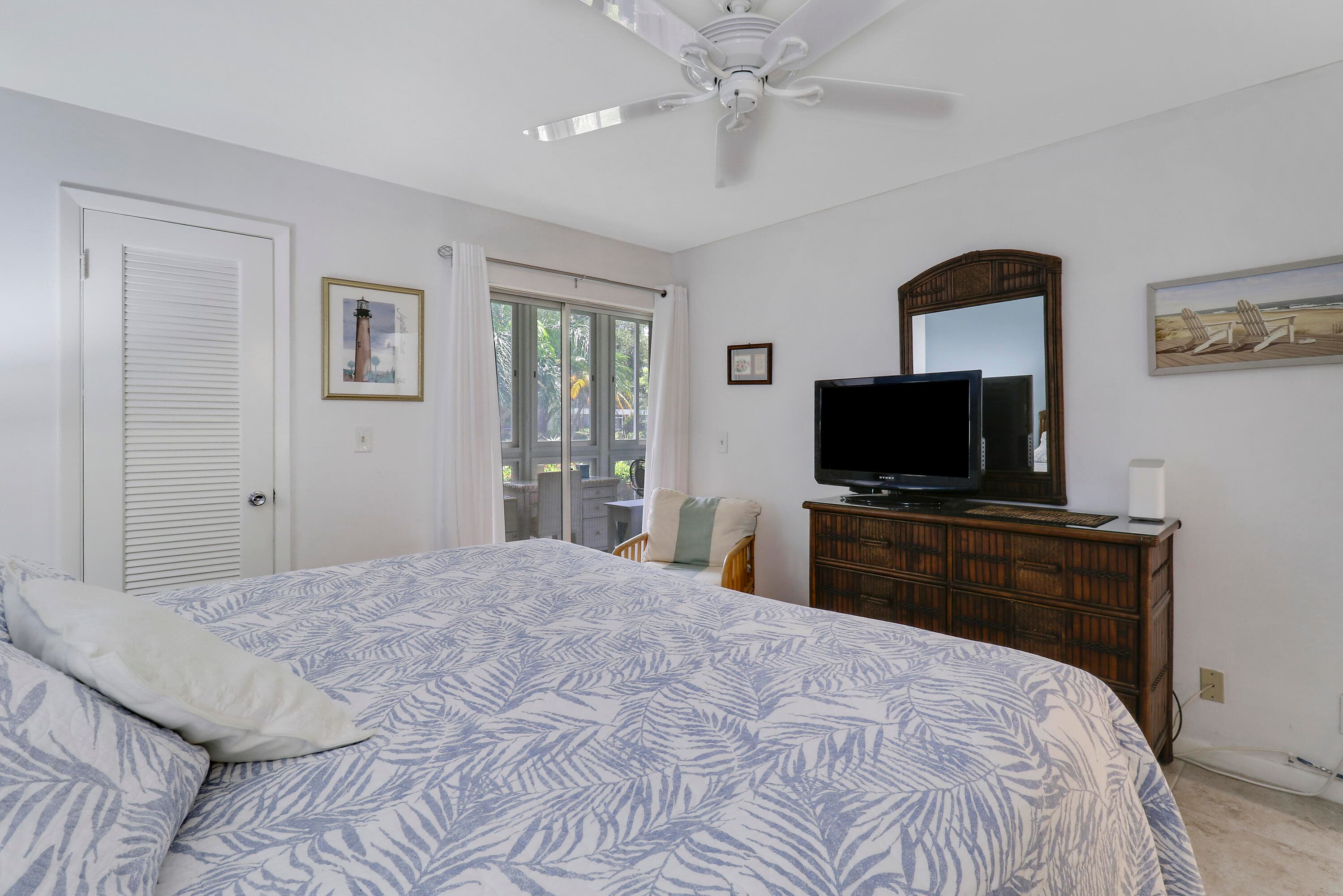 4 Garden Street 101, Tequesta, FL 33469 — photo 16 of 32