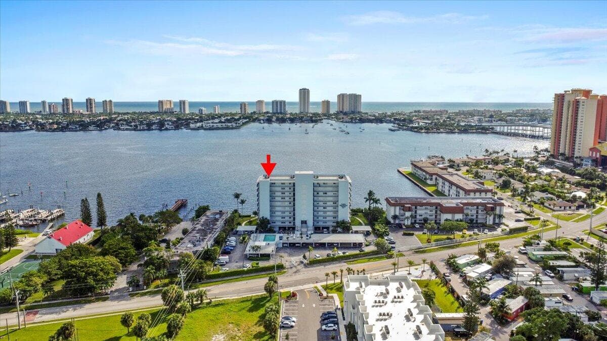 3040 Lake Shore Drive 101, Riviera Beach, FL 33404 — photo 48 of 55