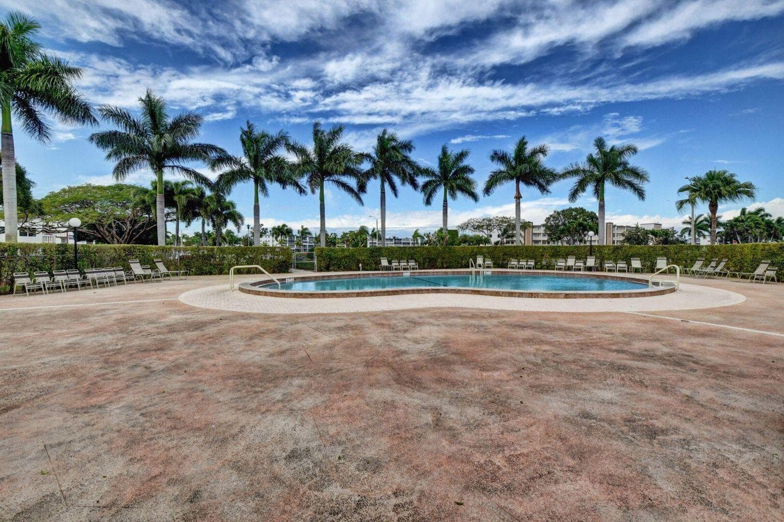 583 Fanshaw N, Boca Raton, FL 33434 — photo 13 of 36