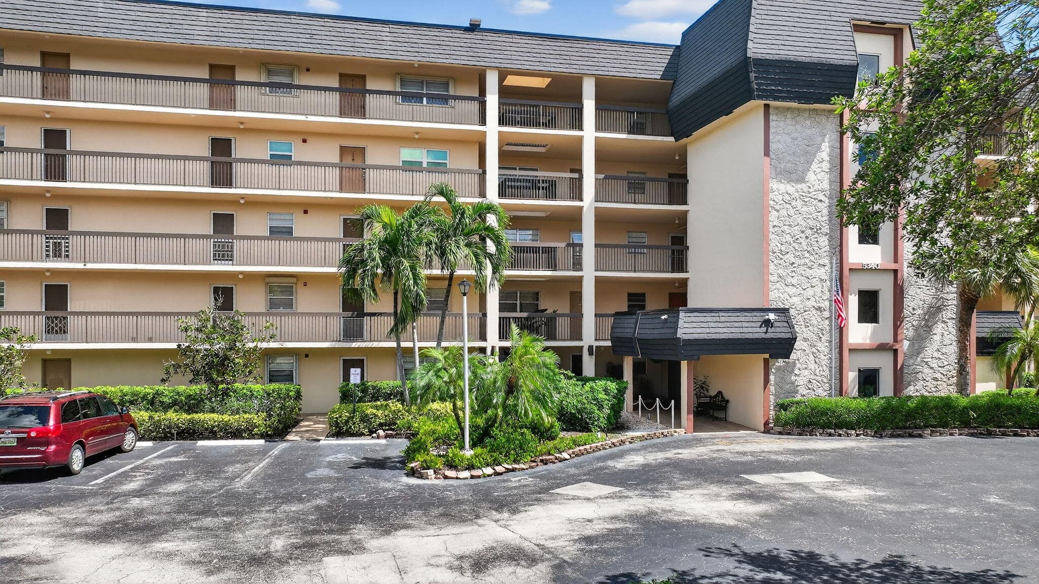 5340 NW 2nd Avenue 220, Boca Raton, FL 33487 — photo 35 of 36