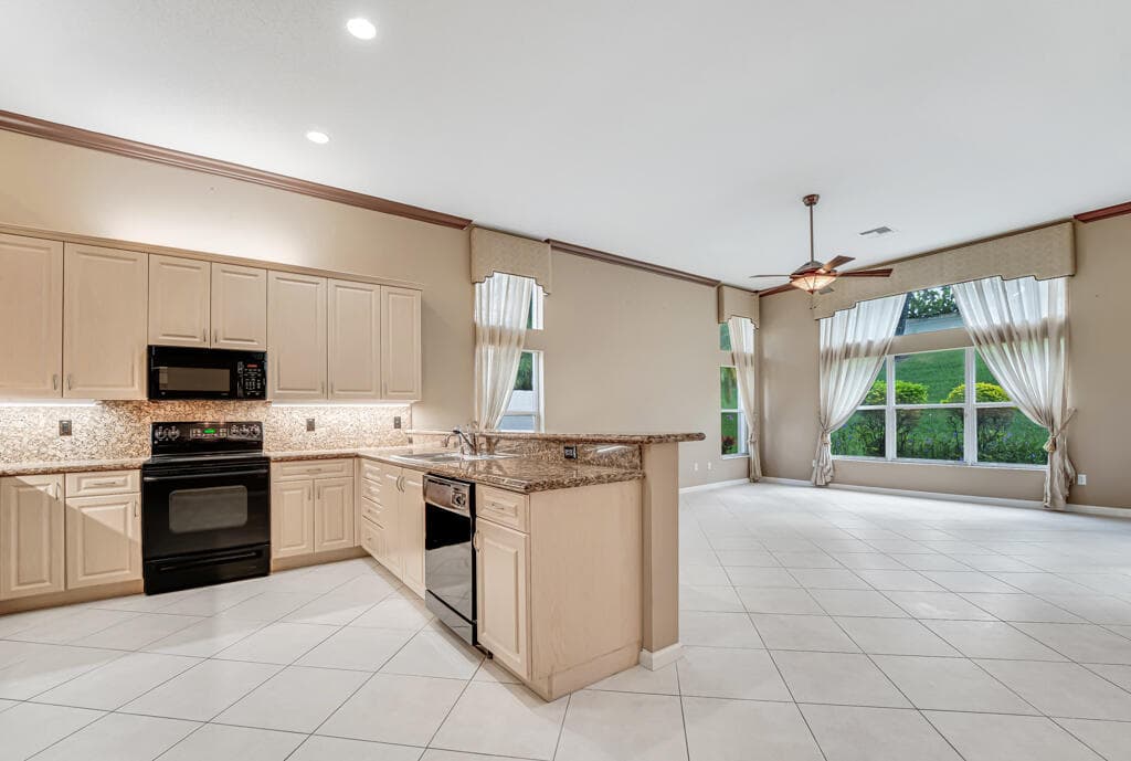 7932 Seagrape Shores Drive, Lake Worth, FL 33467 — photo 6 of 54
