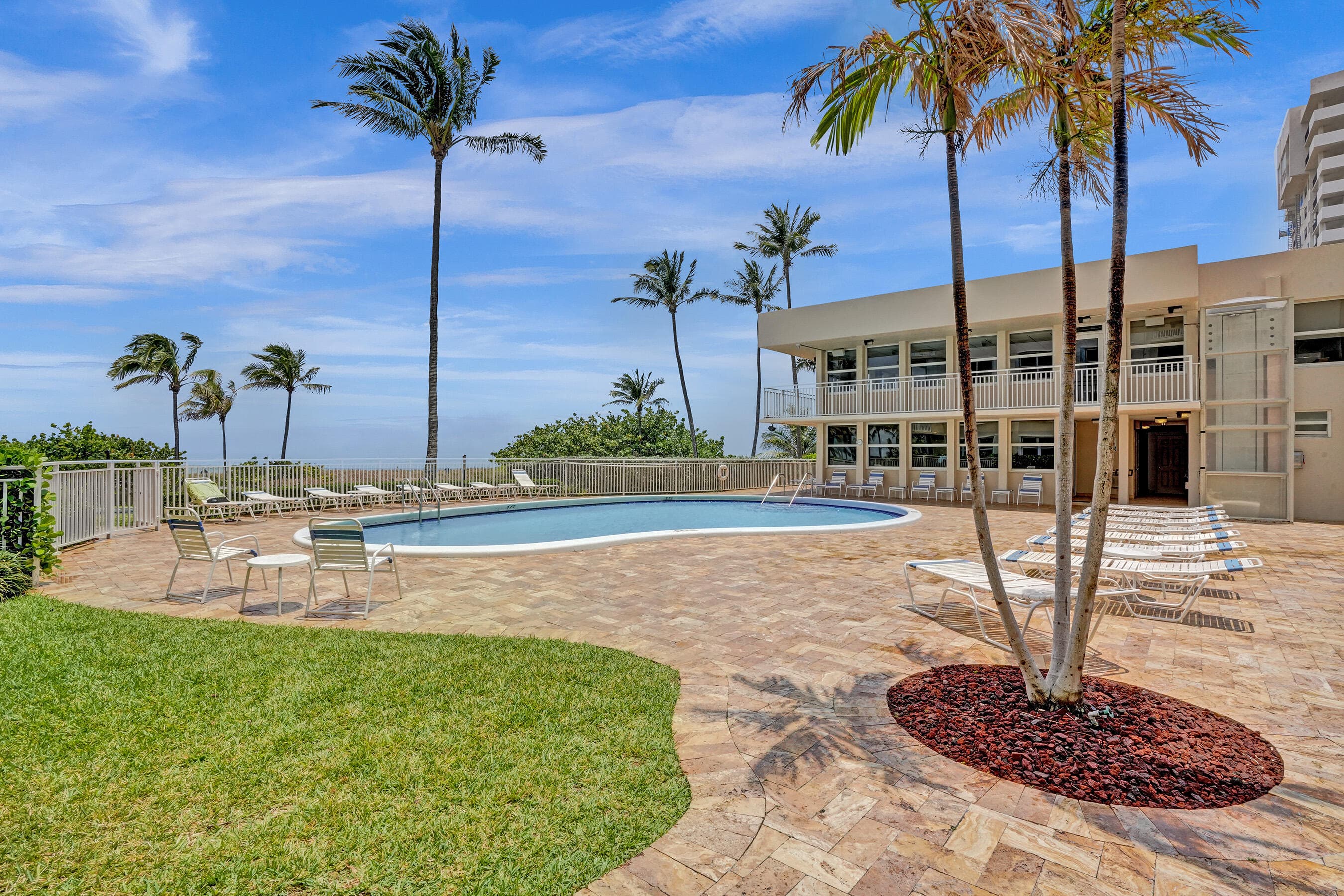 5200 N Ocean Boulevard 1510b, Lauderdale-By-The-Sea, FL 33308 — photo 38 of 50