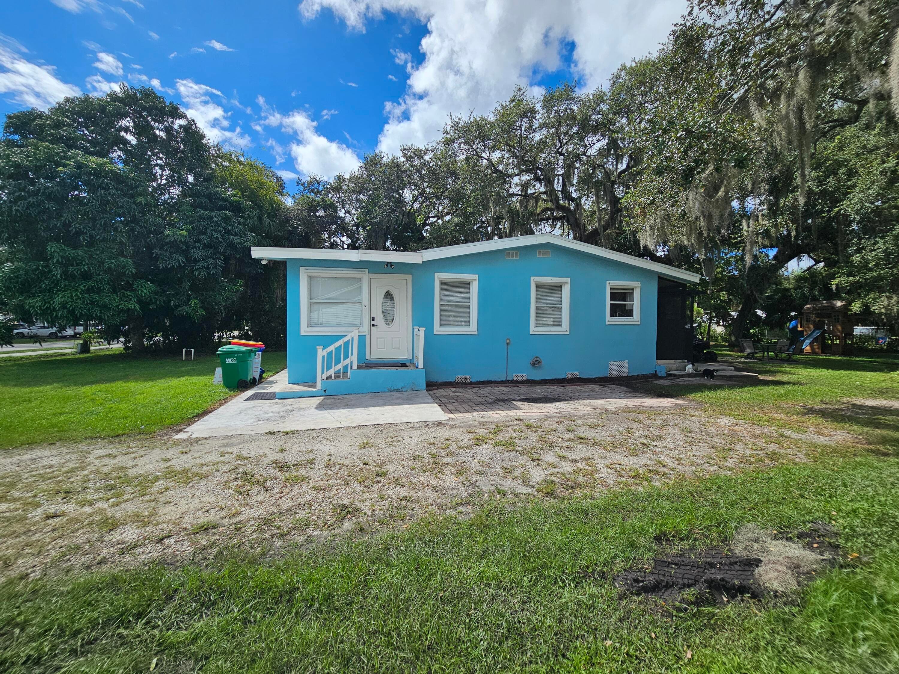 1806 SW 2 Avenue, Okeechobee, FL 34974 — photo 28 of 46