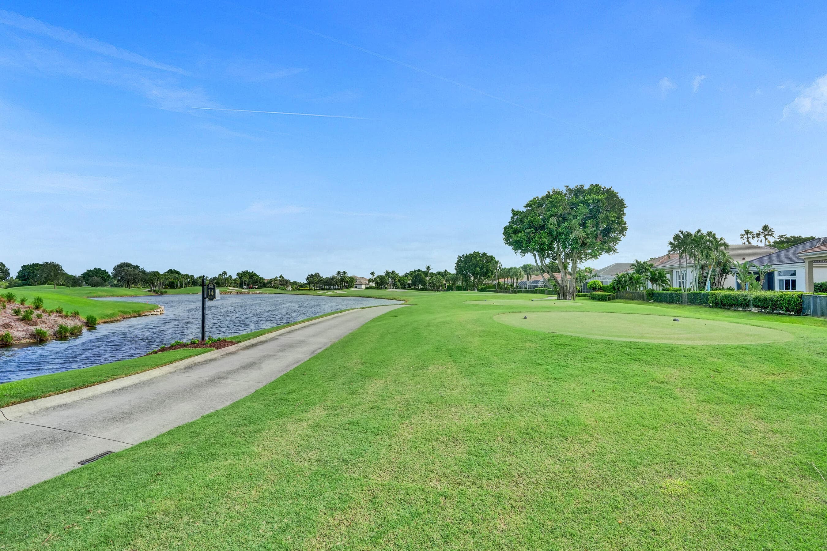 251 Isle Way, Palm Beach Gardens, FL 33418 — photo 41 of 68