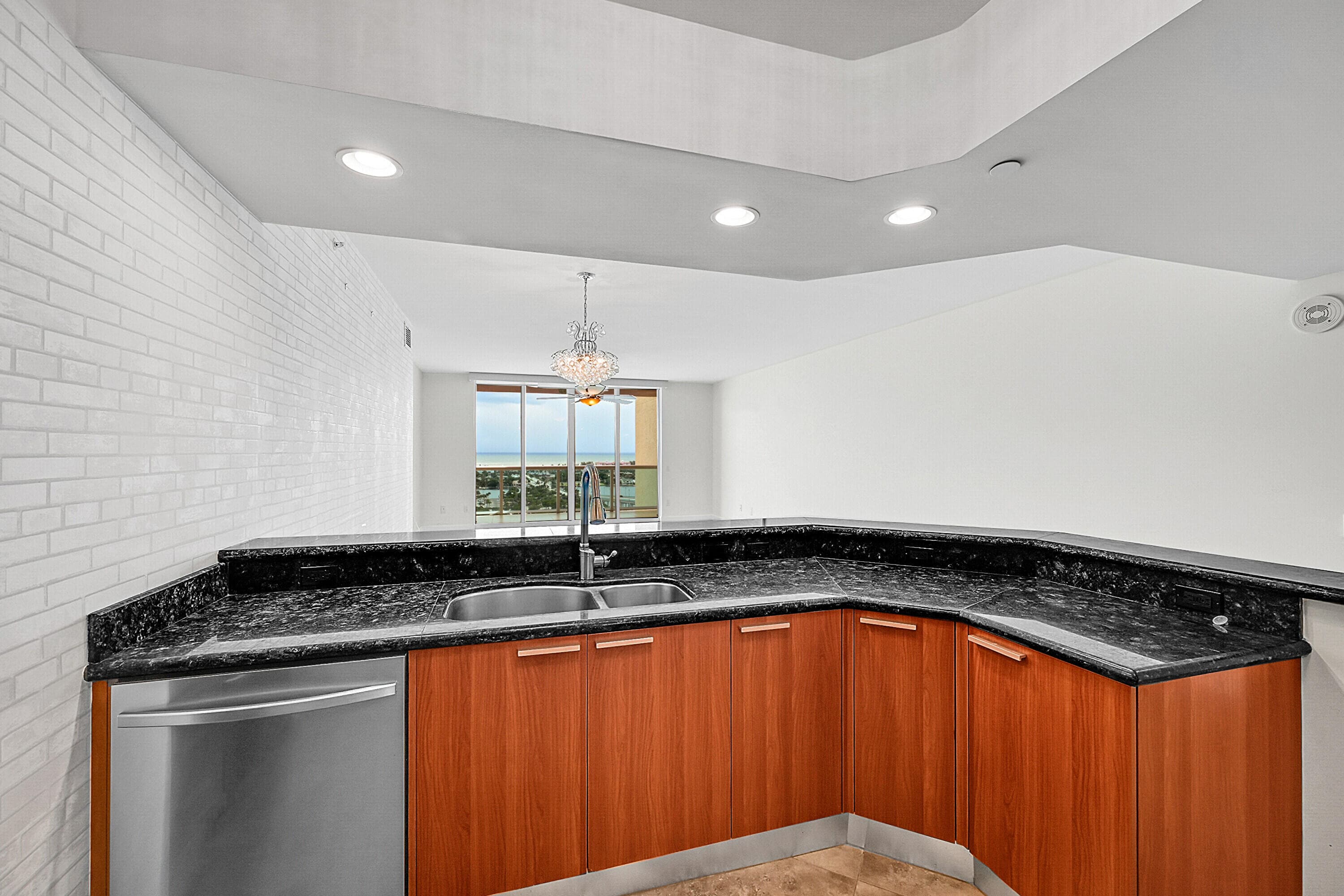 2640 Lake Shore Drive 2011, Riviera Beach, FL 33404 — photo 13 of 68