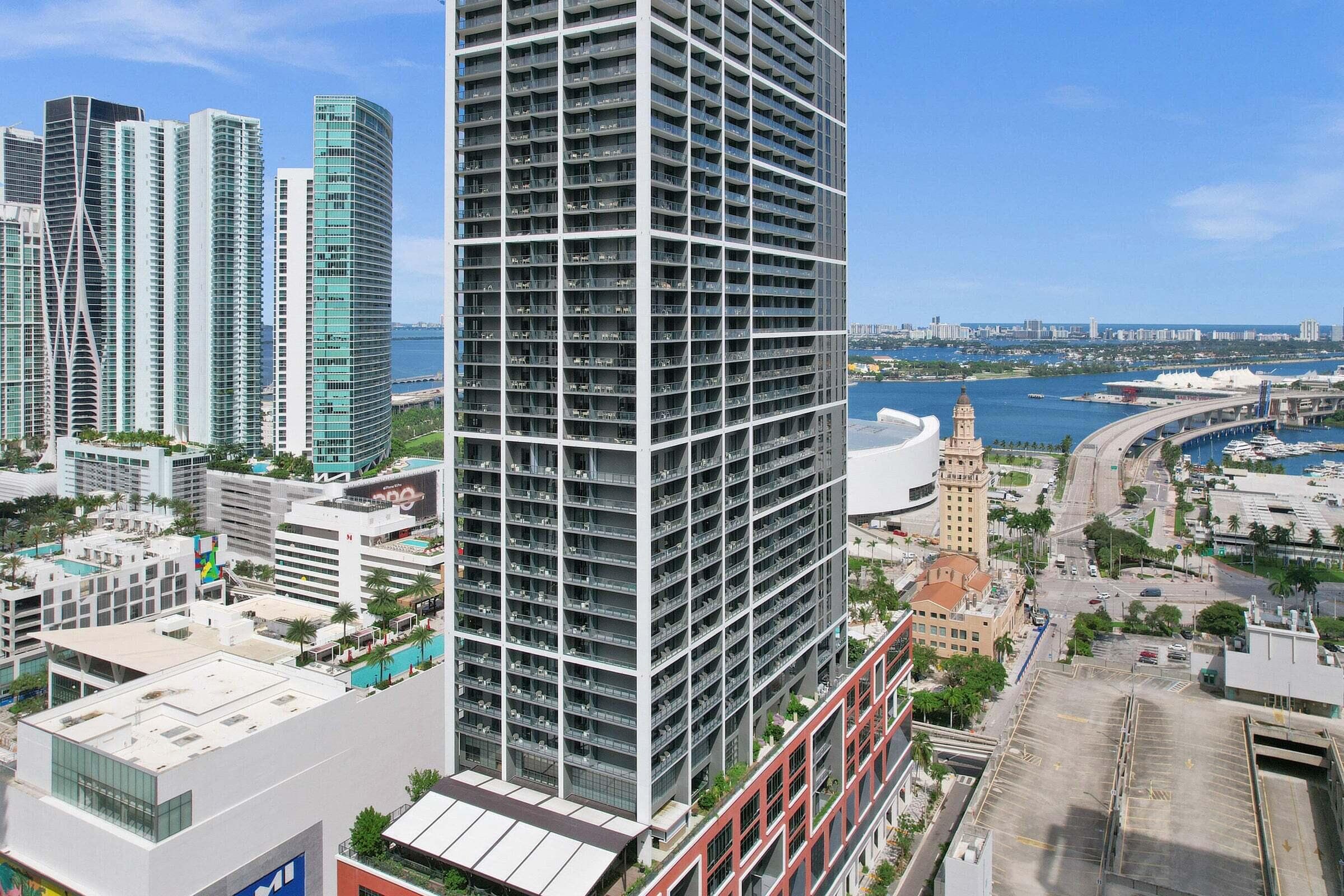 159 NE 6th Street 4813, Miami, FL 33132 — photo 24 of 35