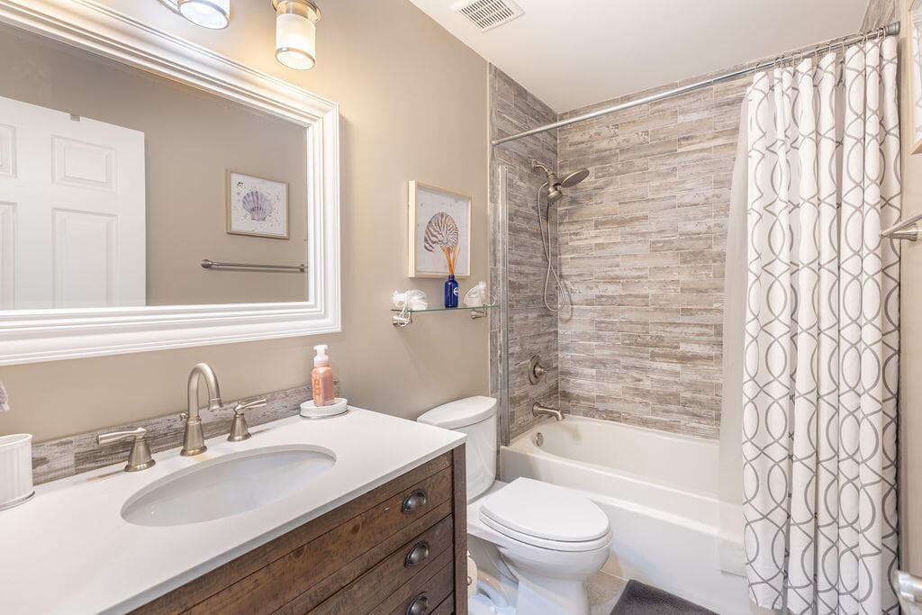 1038 Jeffery Street, Boca Raton, FL 33487 — photo 23 of 47