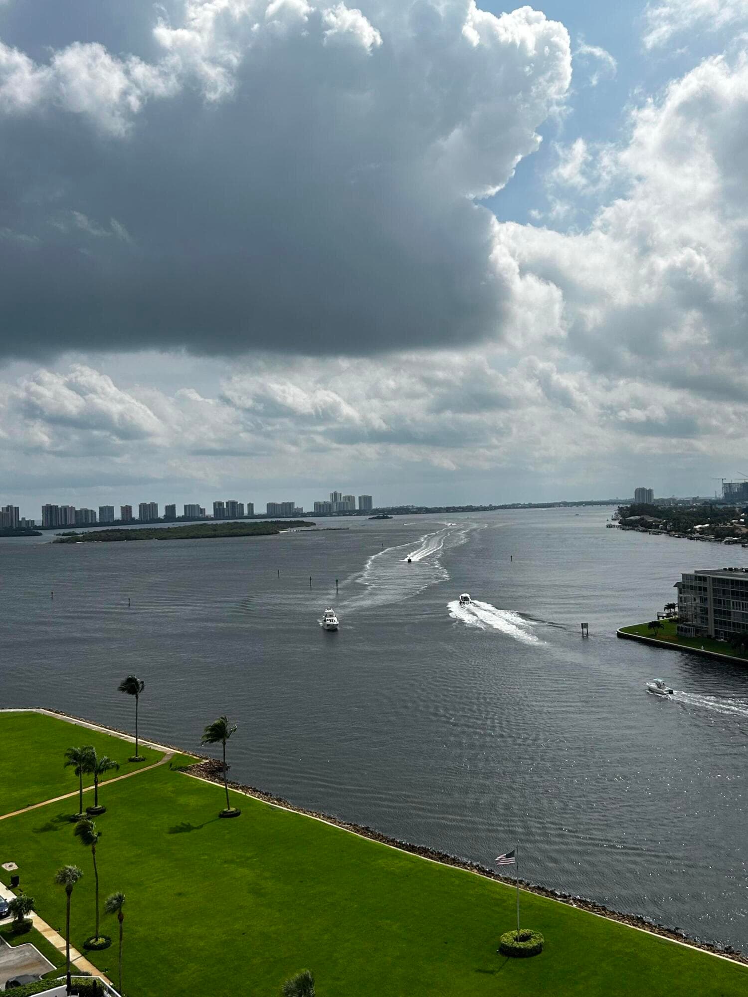 108 Lakeshore Drive 338, North Palm Beach, FL 33408 — photo 3 of 15