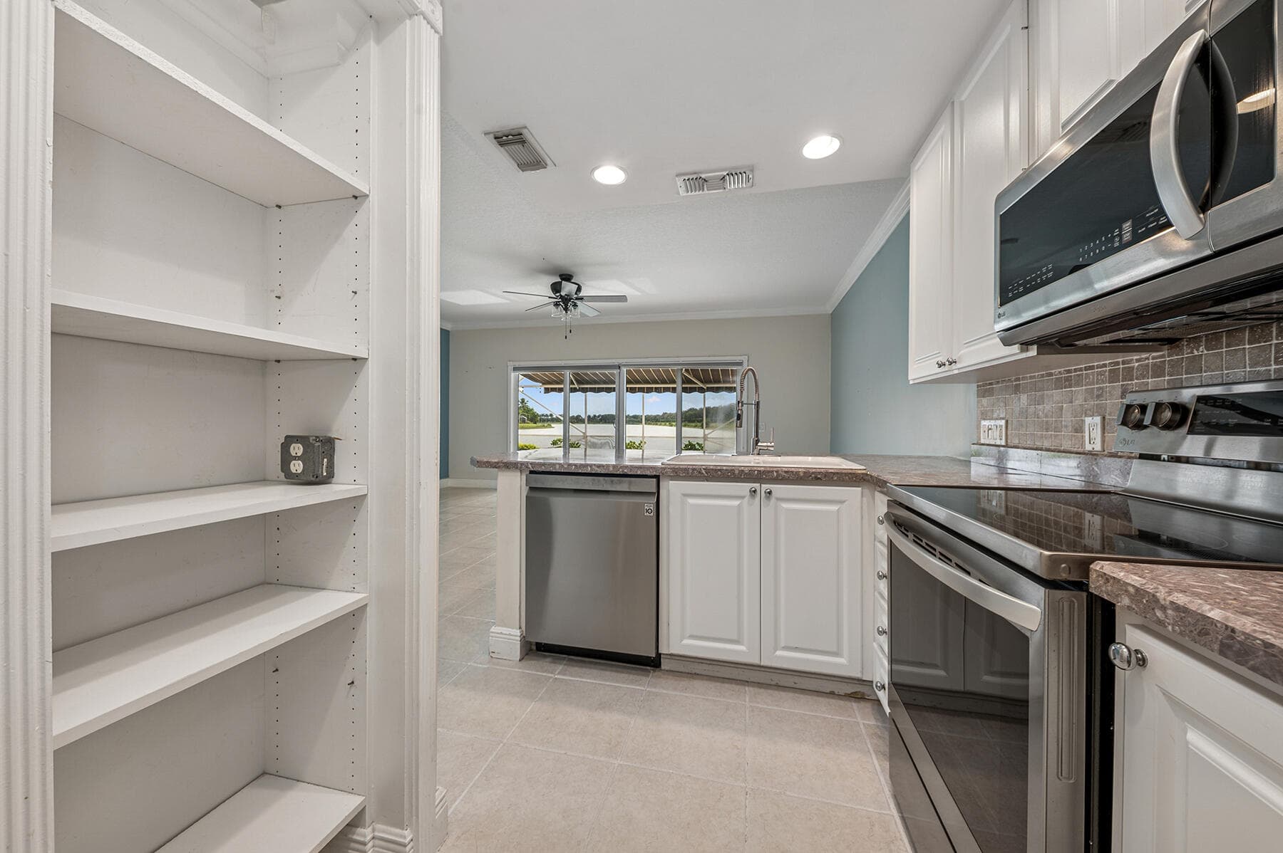 2064 Tigris Drive, West Palm Beach, FL 33411 — photo 9 of 60