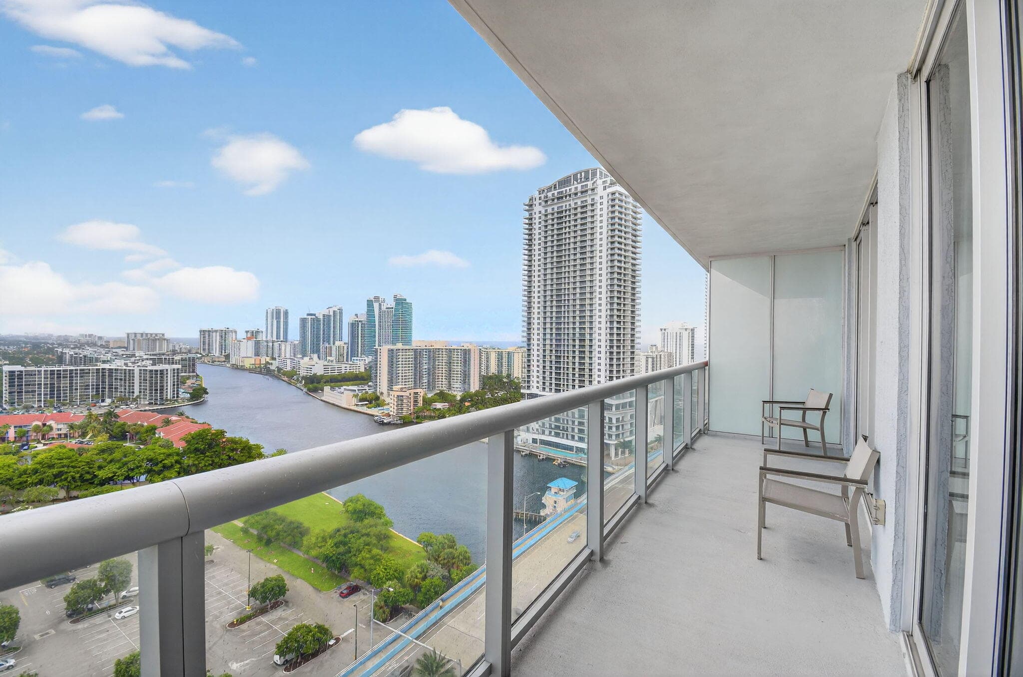 2602 E Hallandale Beach Boulevard R2210, Hallandale Beach, FL 33009 — photo 40 of 107