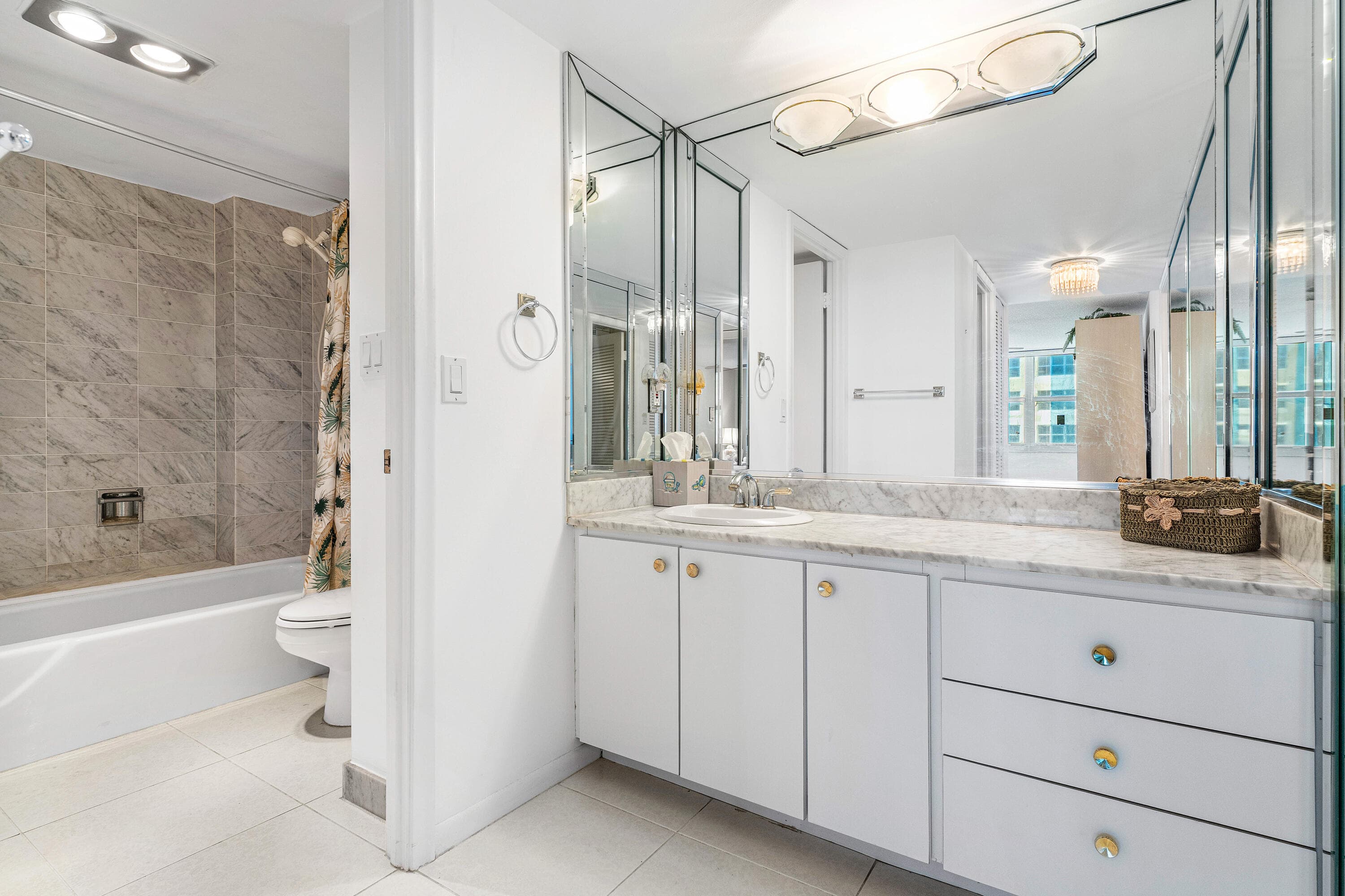 1147 Hillsboro Mile 701, Hillsboro Beach, FL 33062 — photo 18 of 41