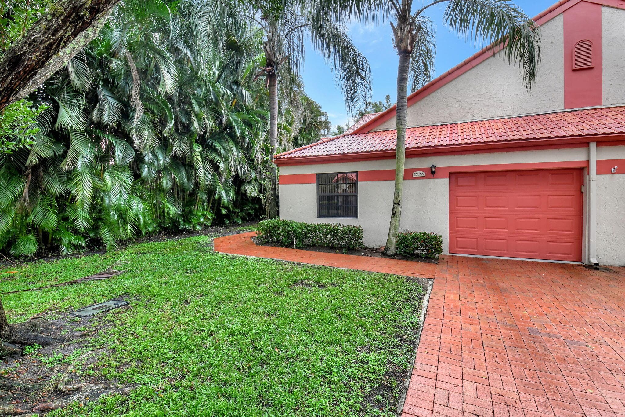 7512 Lexington Club Boulevard A, Delray Beach, FL 33446 — photo 1 of 60