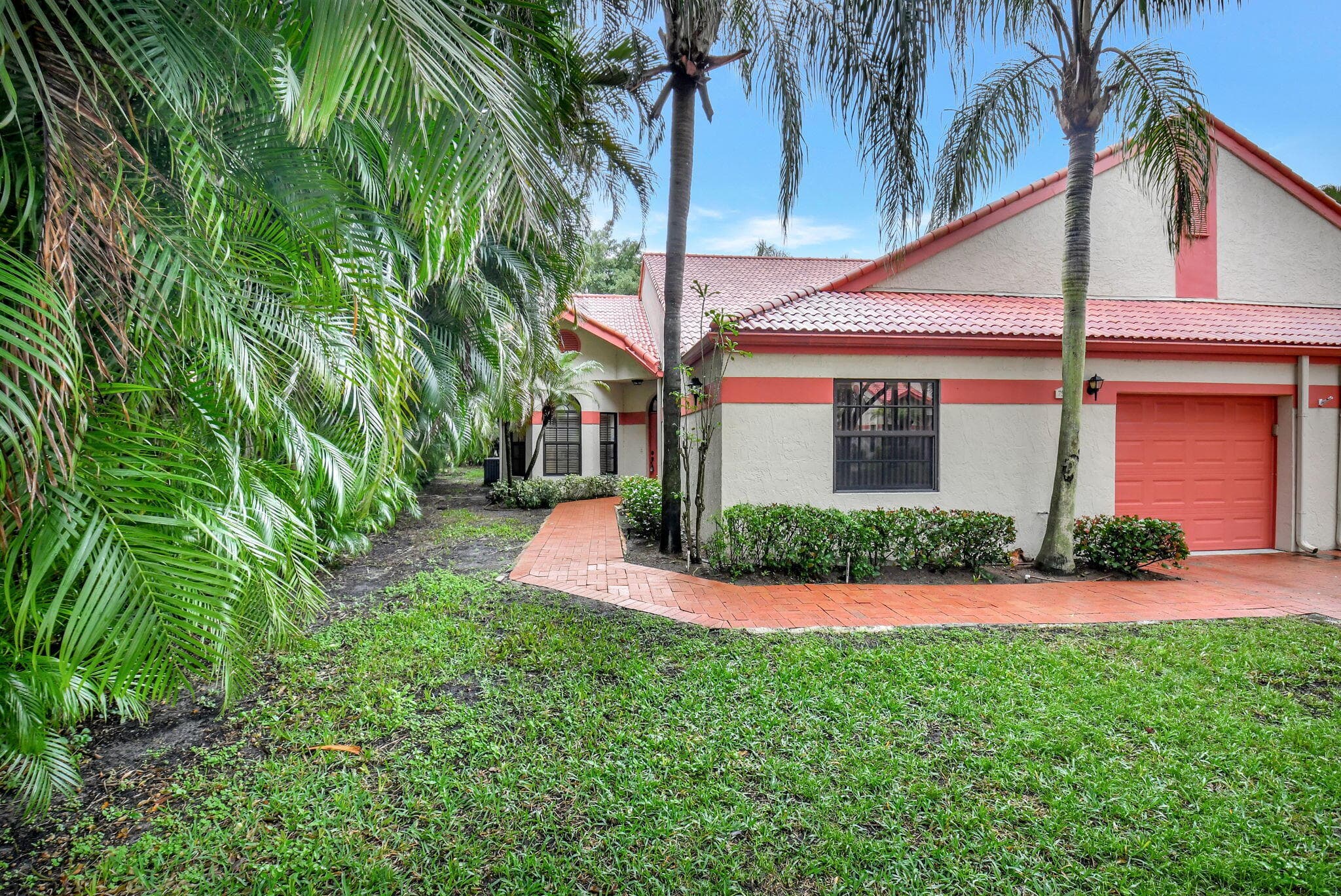 7512 Lexington Club Boulevard A, Delray Beach, FL 33446 — photo 2 of 60