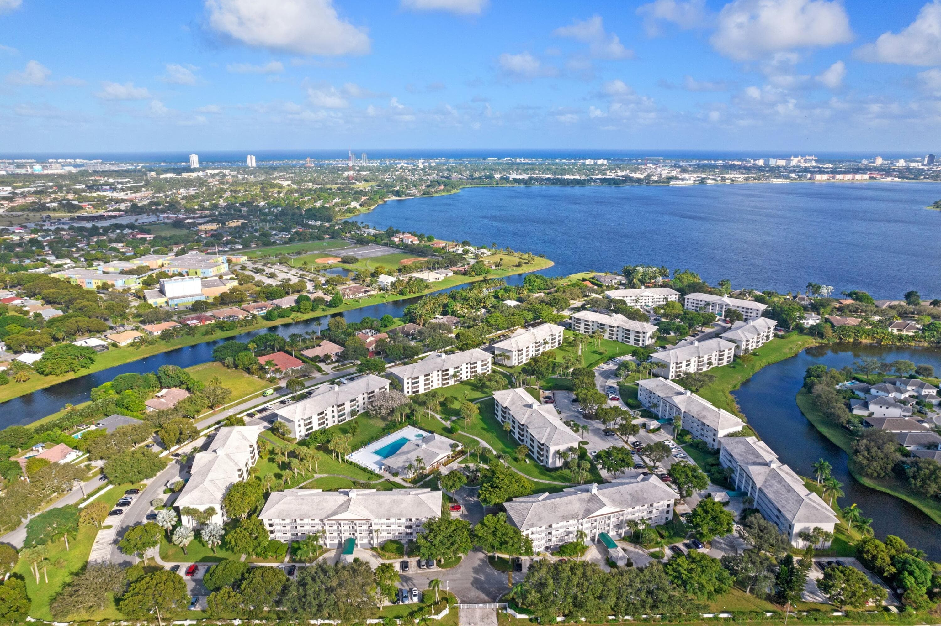 3650 Whitehall Drive 202, West Palm Beach, FL 33401 — photo 3 of 36
