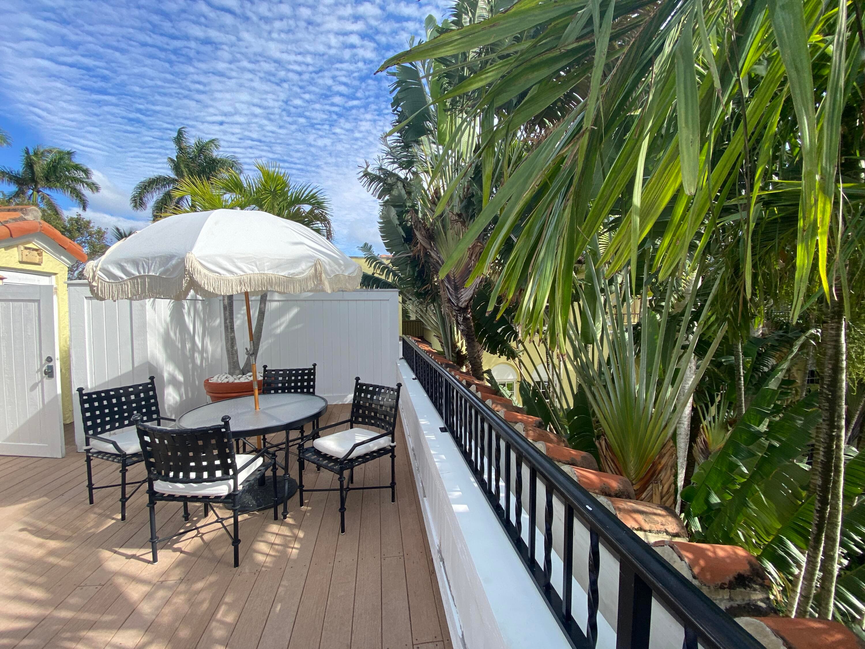 301 Australian Avenue 306, Palm Beach, FL 33480 — photo 28 of 39