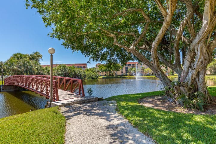 825 Egret Circle 308, Delray Beach, FL 33444 — photo 23 of 34